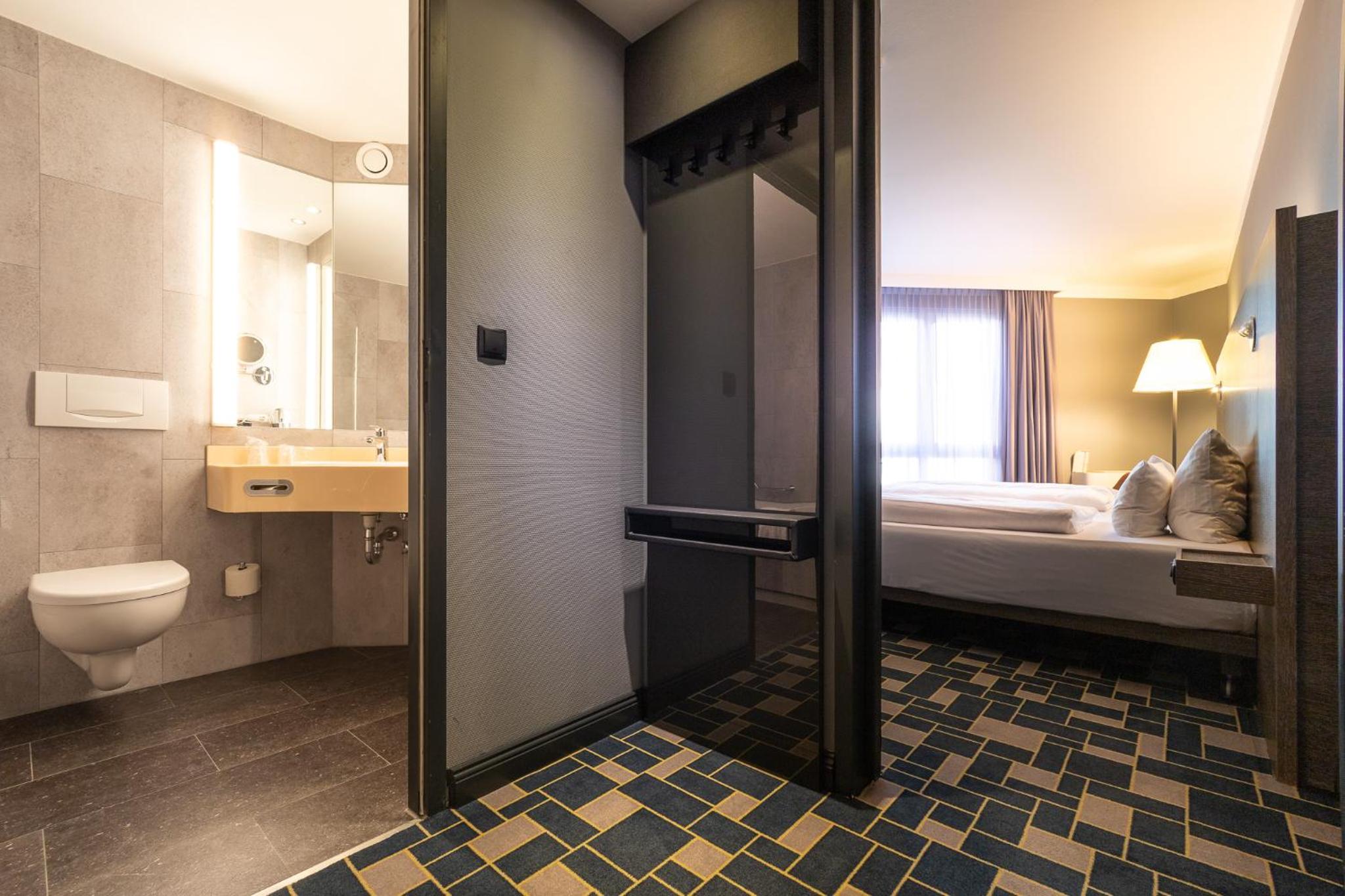 Standard Double or Twin Room - Photo 2