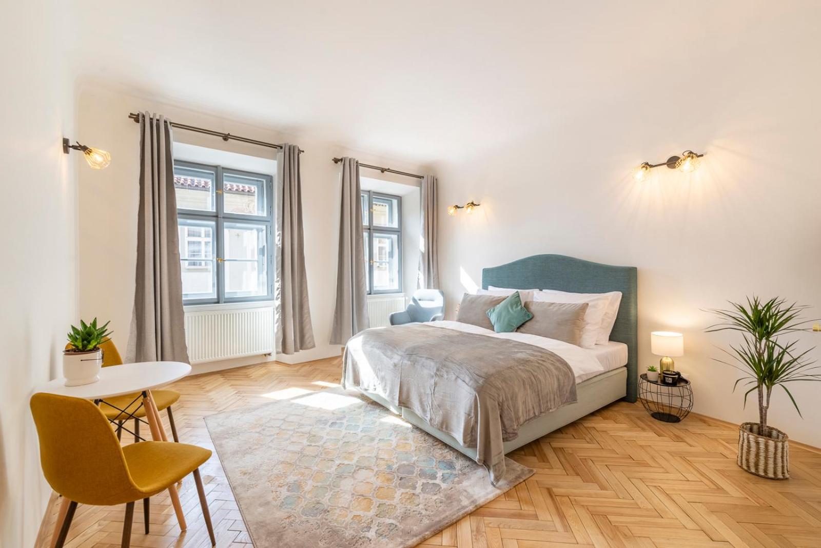 Deluxe Apartment