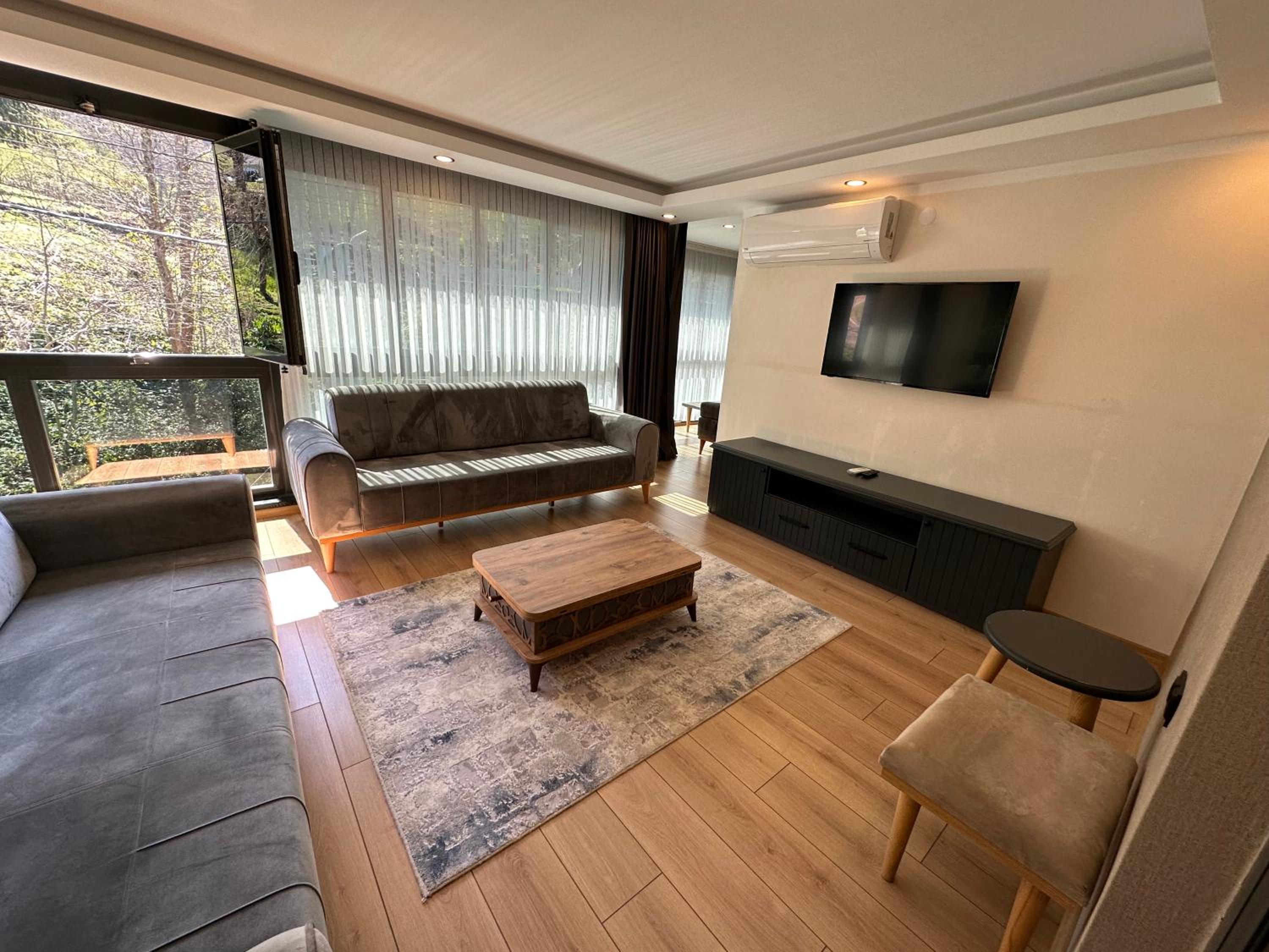 Suite with Terrace - Photo 25