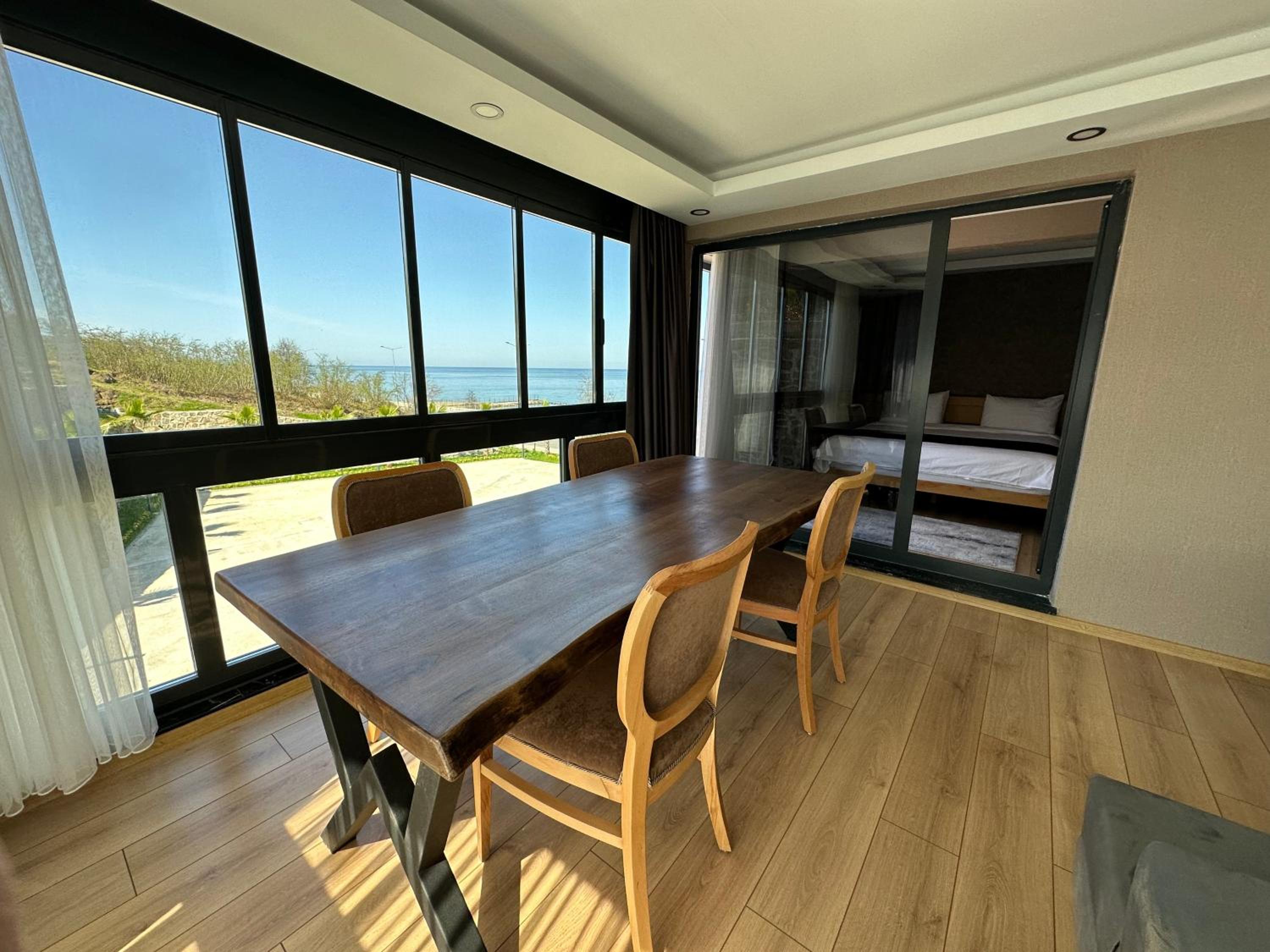 Suite with Terrace - Photo 8