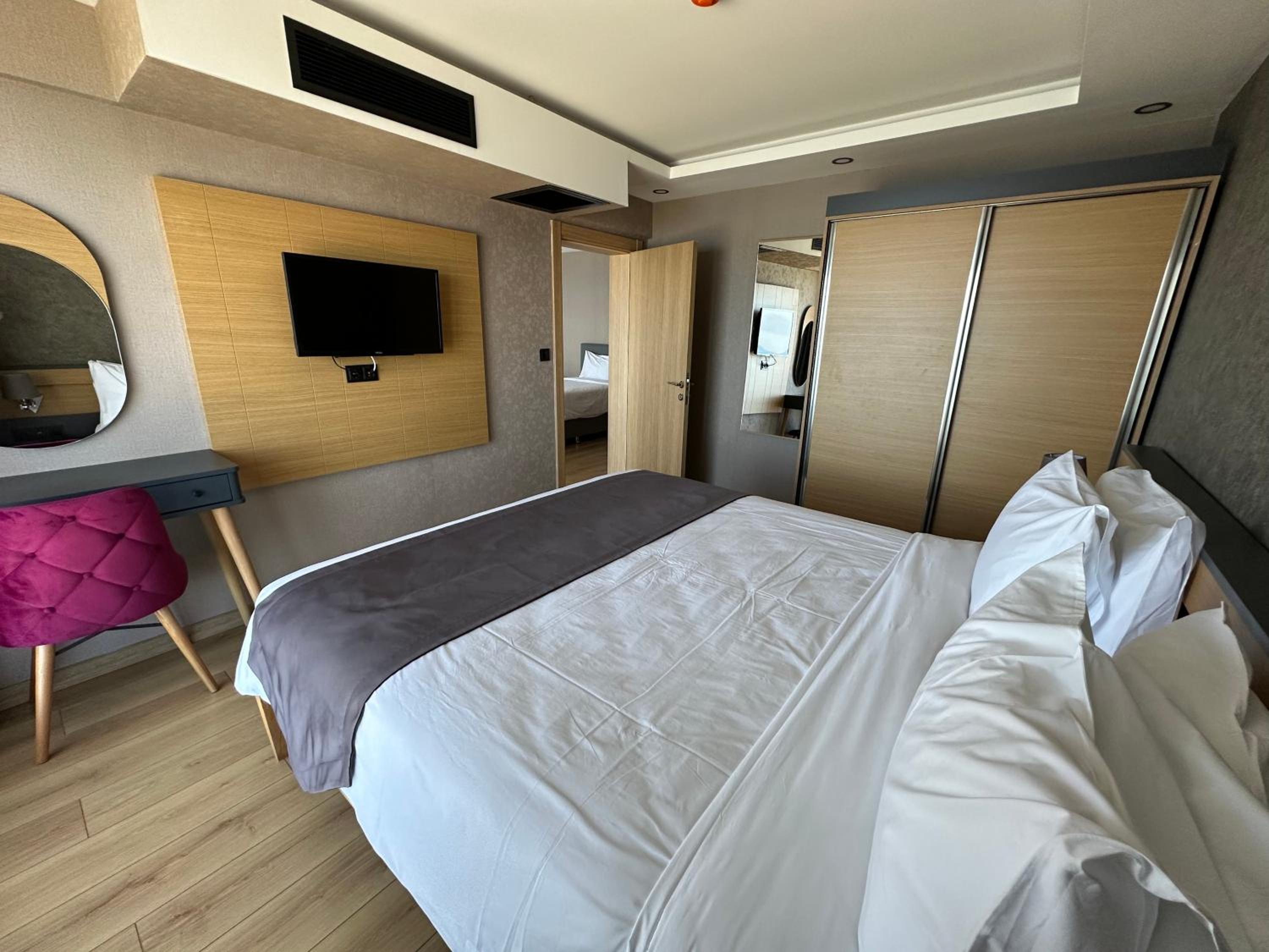 Family Suite - Photo 33