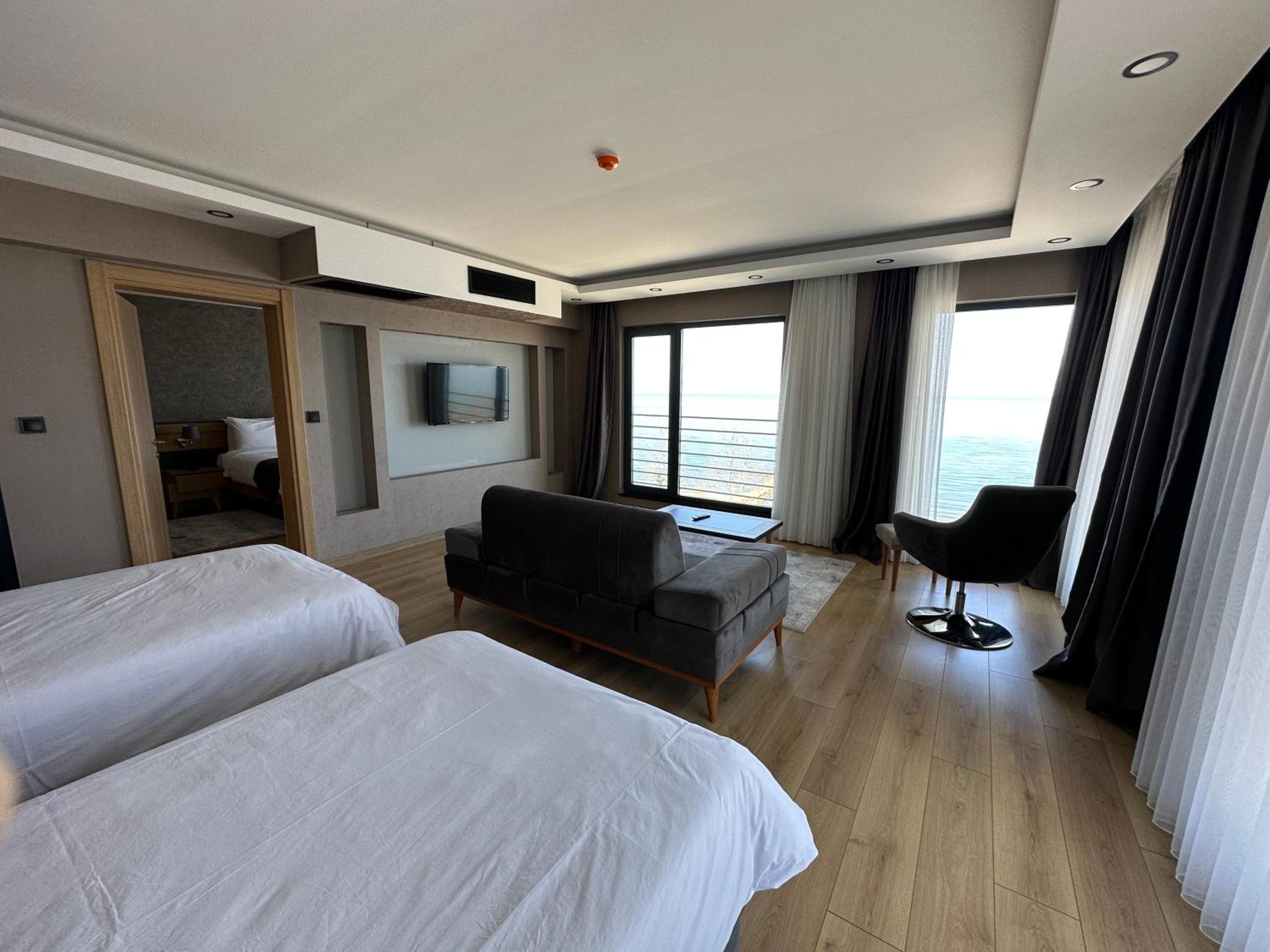 Family Suite - Photo 22