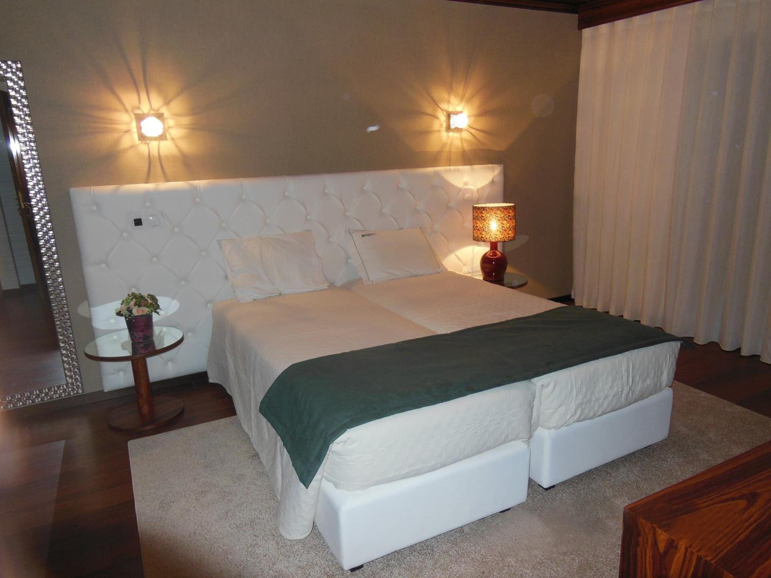 Twin Room - Photo 1