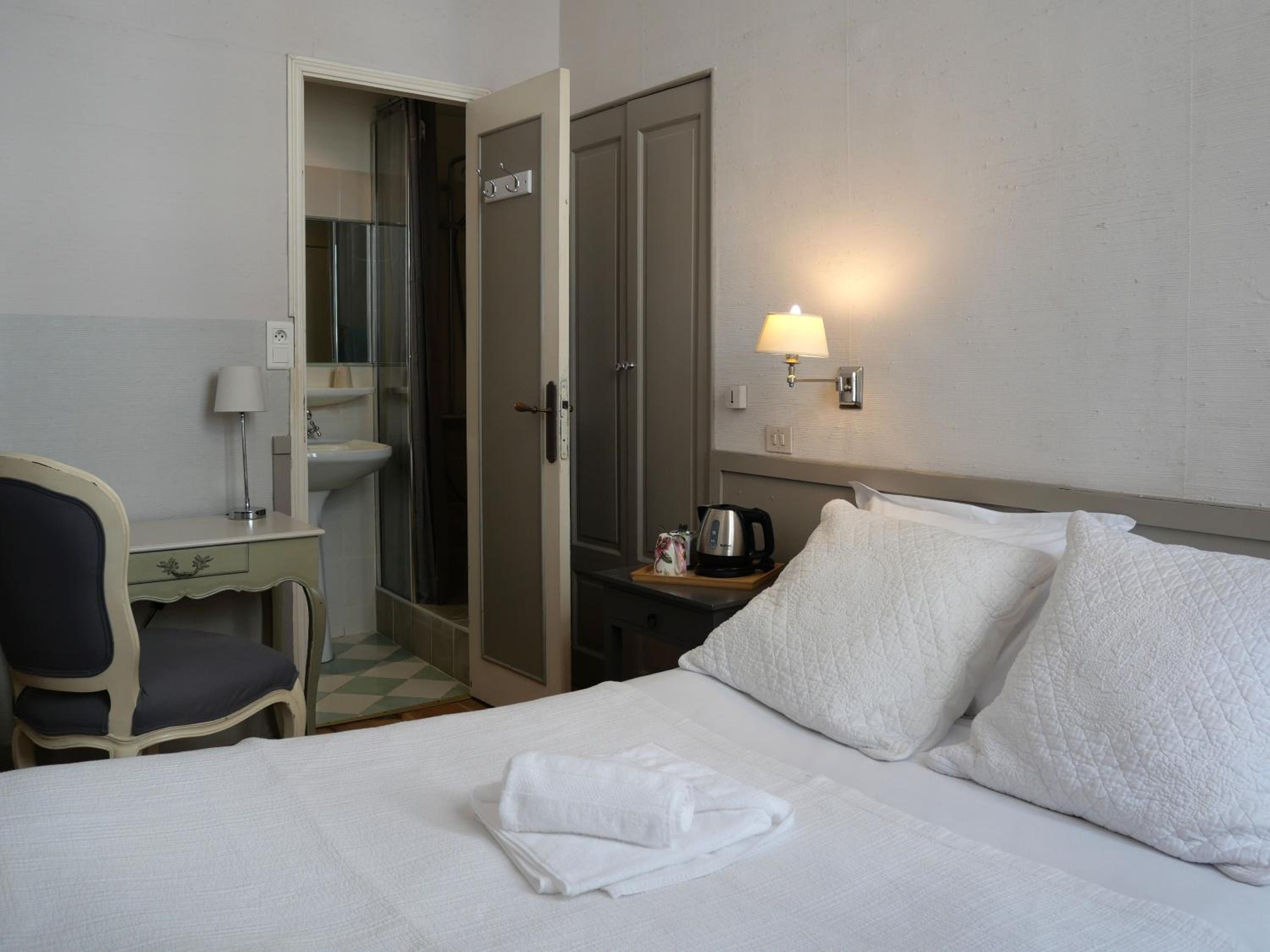 Small Single Room
