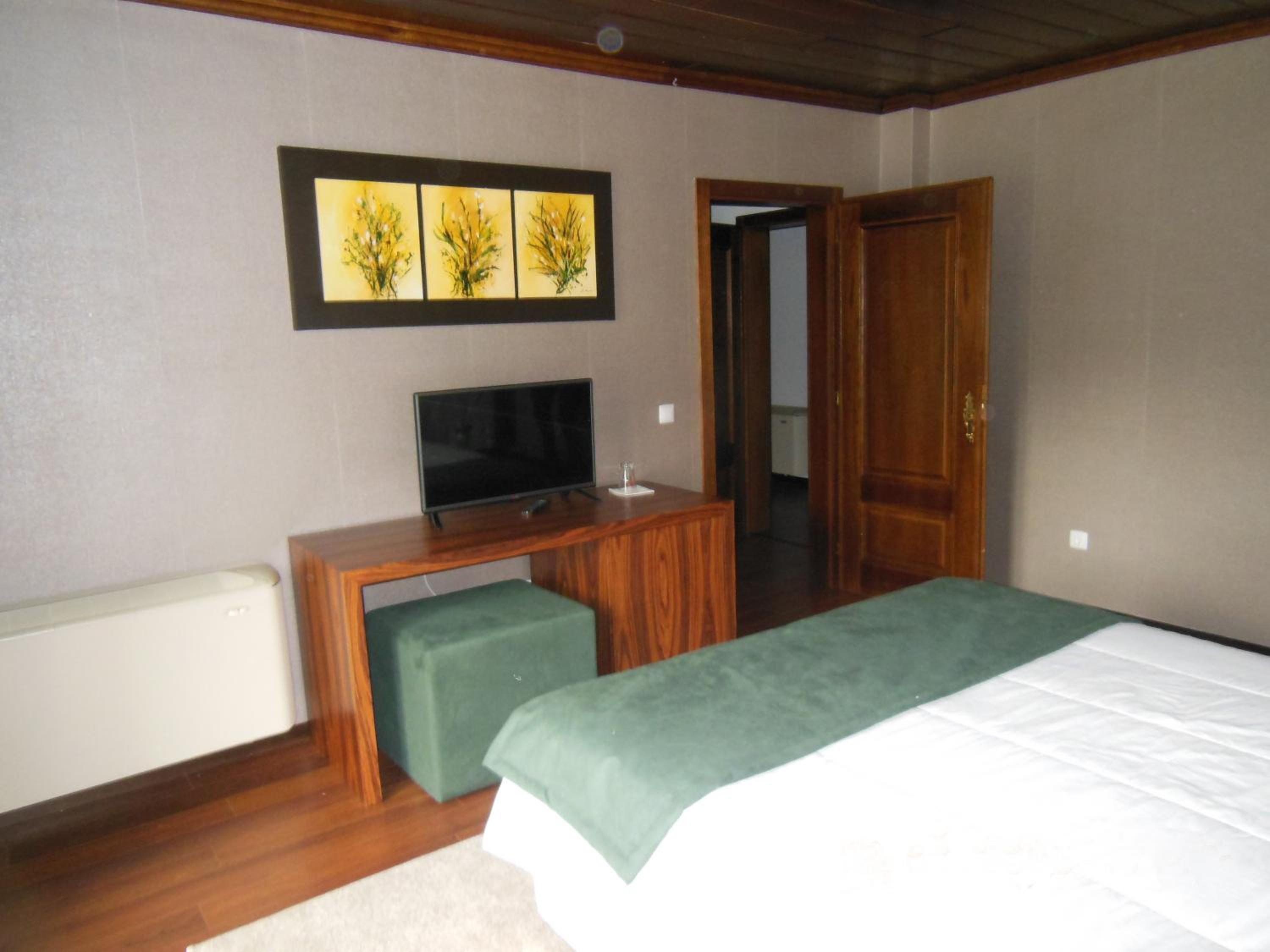 Double Room - Photo 13