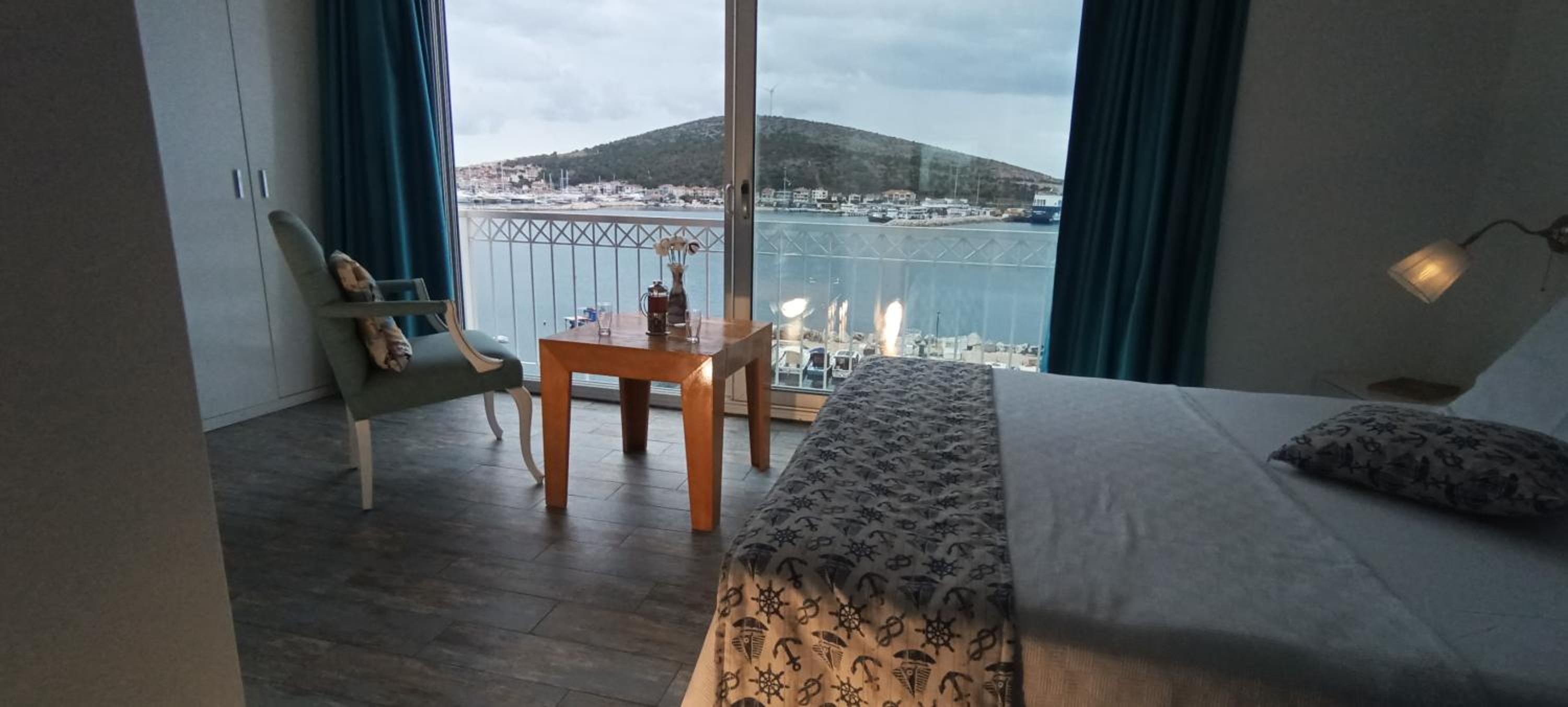 King Room with Sea View - Photo 15