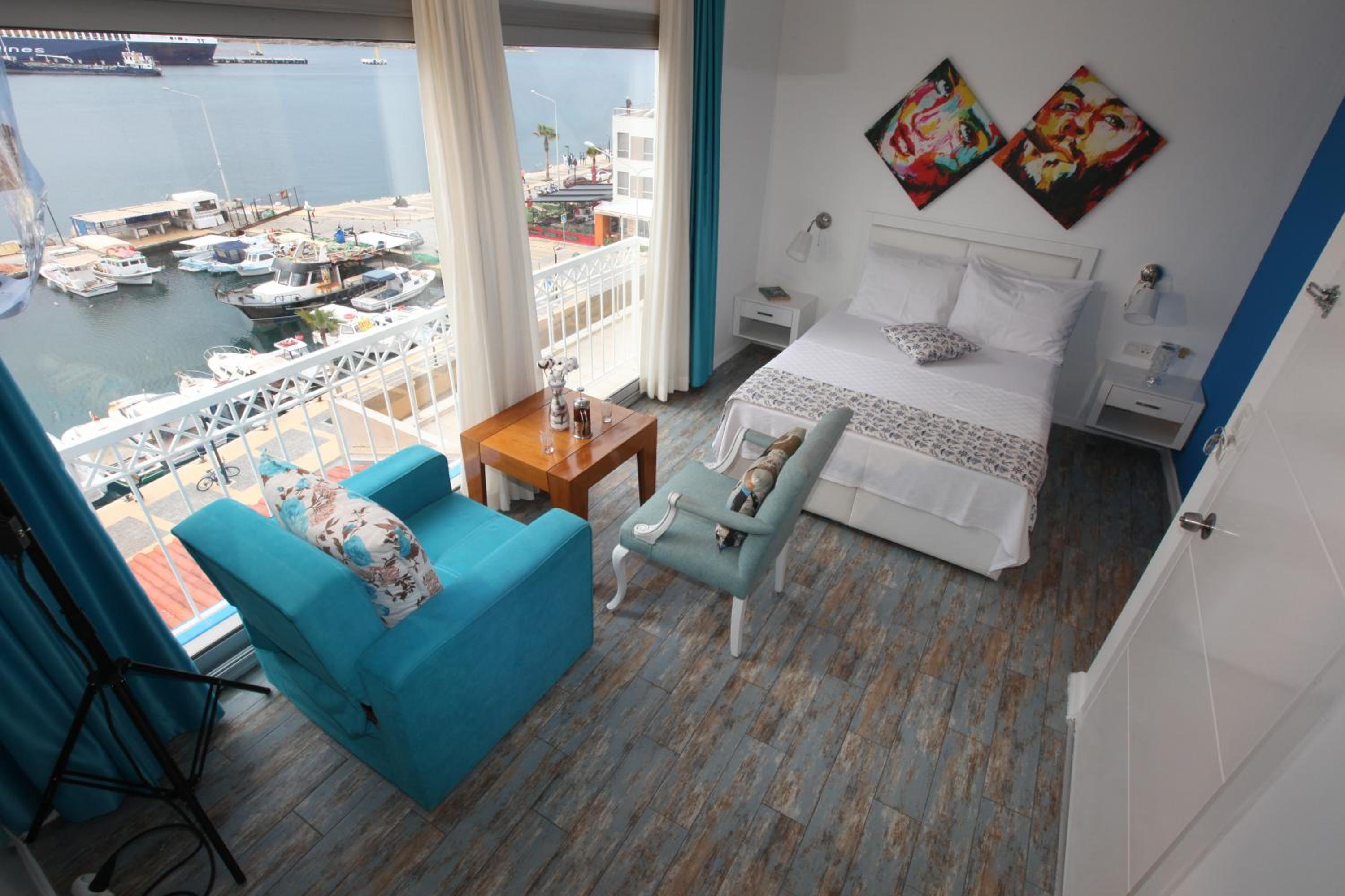 King Room with Sea View - Photo 4