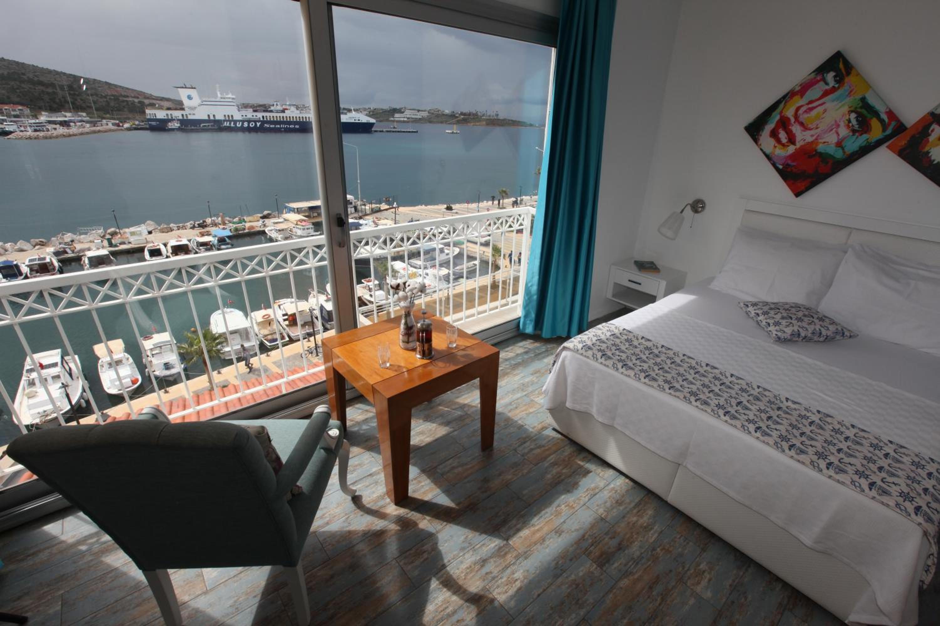 King Room with Sea View - Photo 5