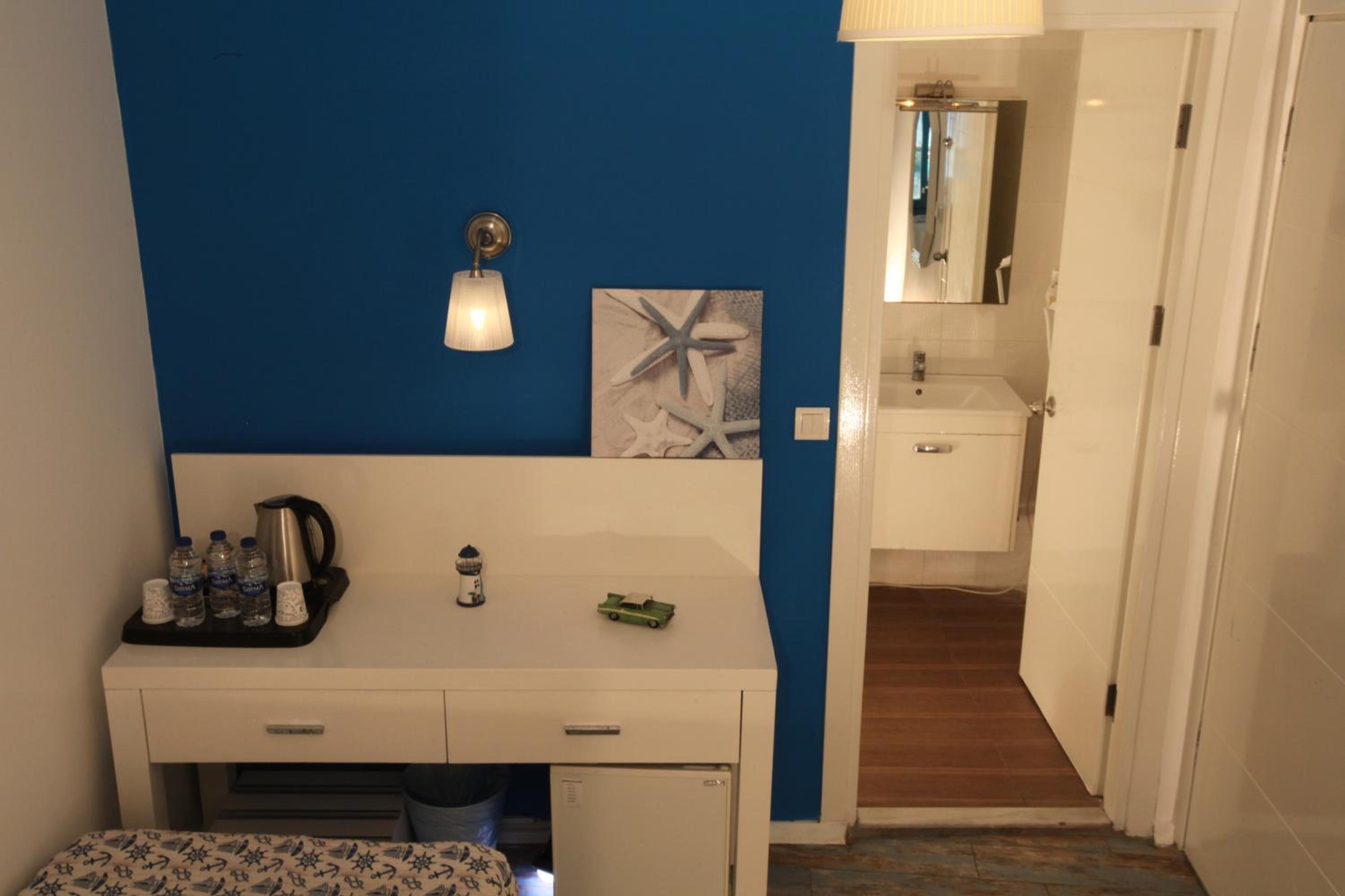 Triple Room with Sea View - Photo 5