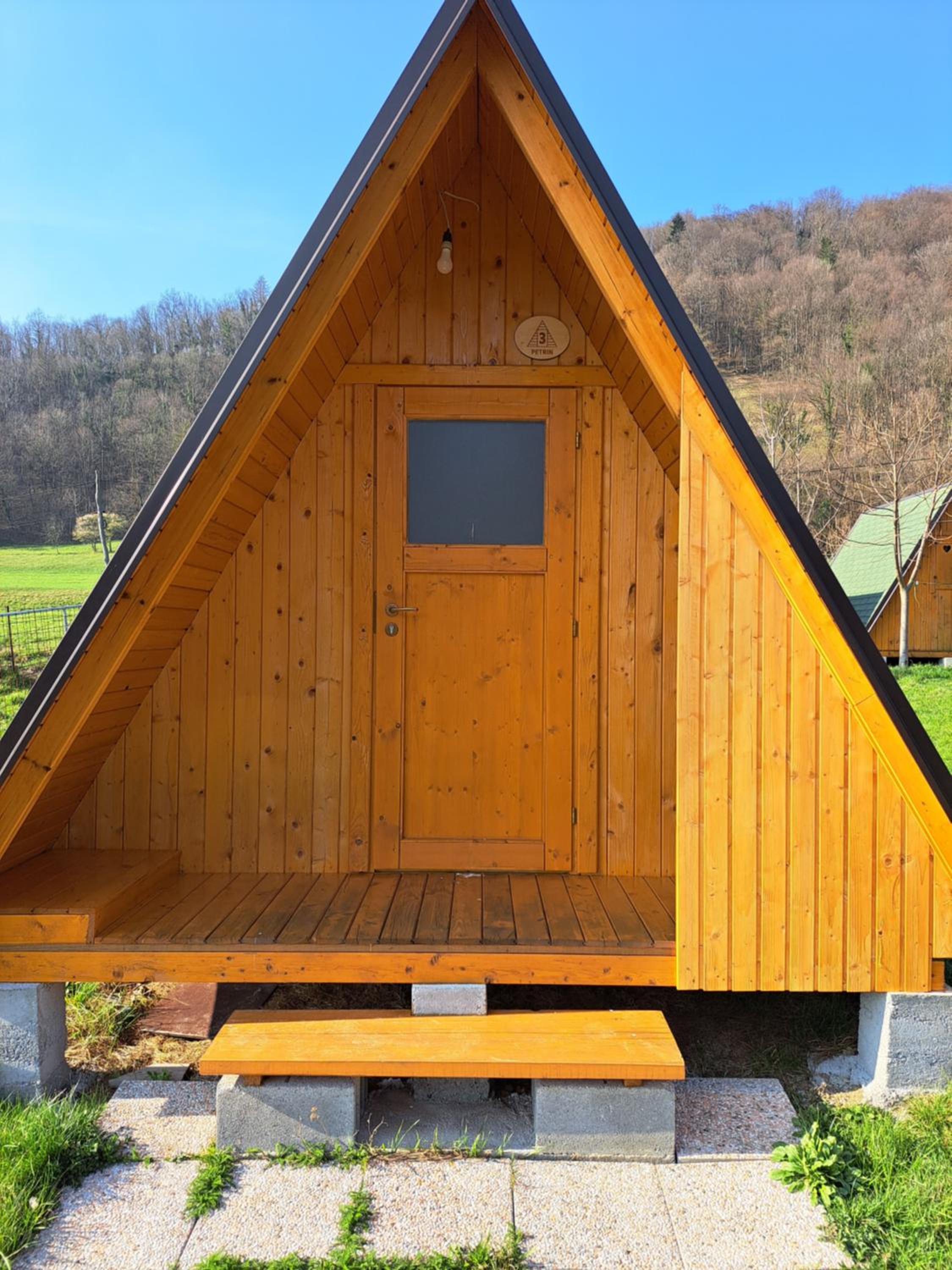 Wooden Tent with Shared Bathroom photo 3