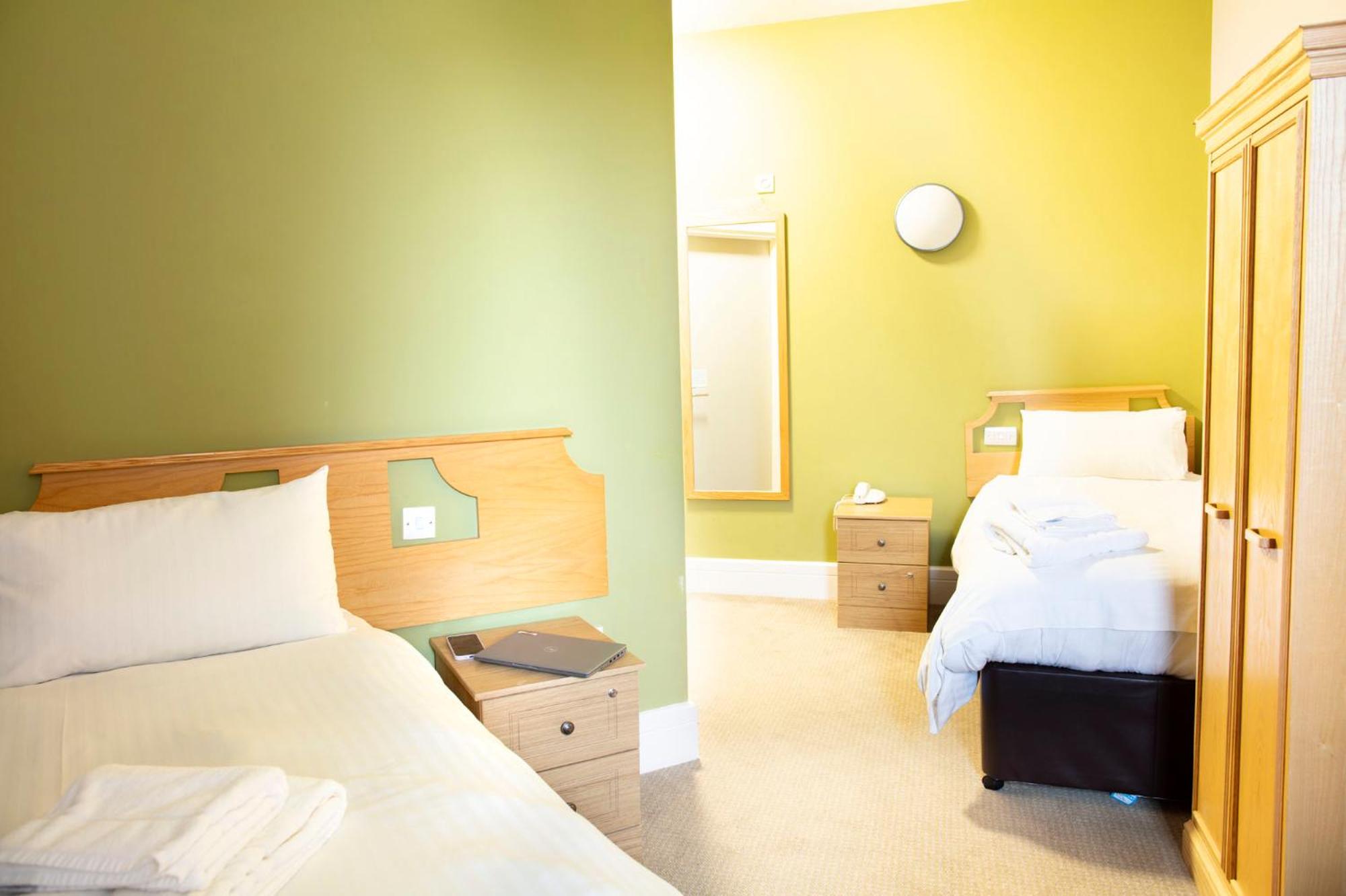 Standard Twin Room photo 1