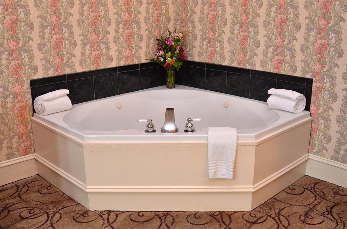 Bridgeview Suite - Photo 4