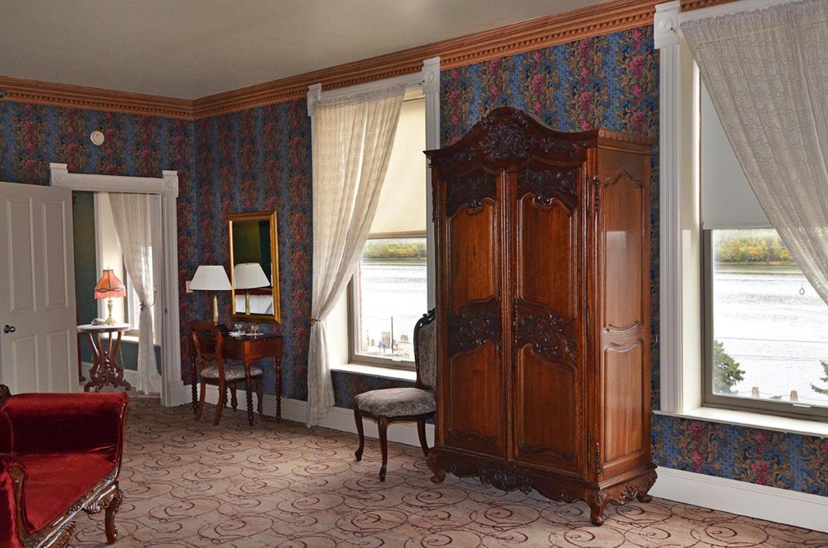 St. Croix Suite - Photo 3