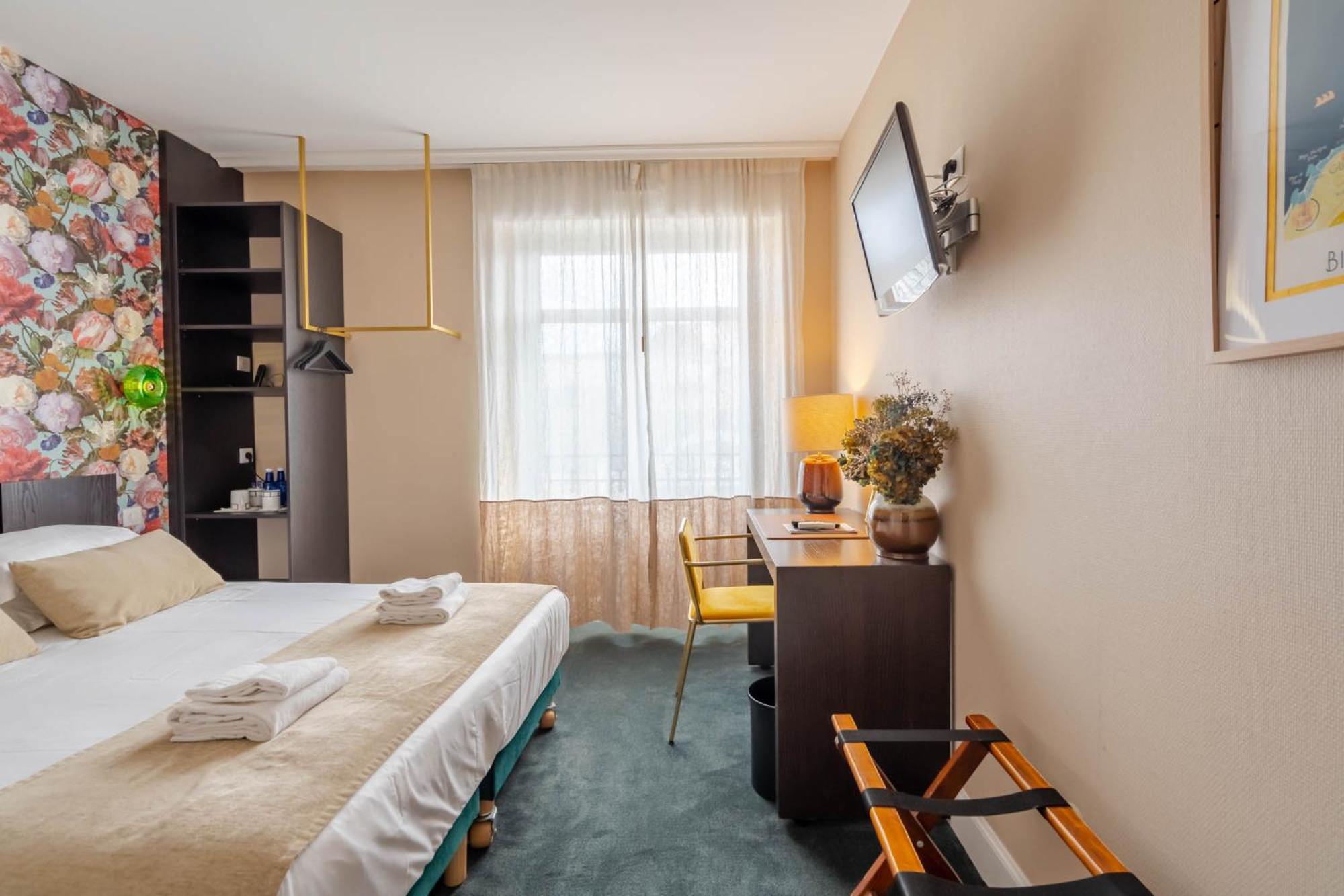 Standard Double Room - Photo 5