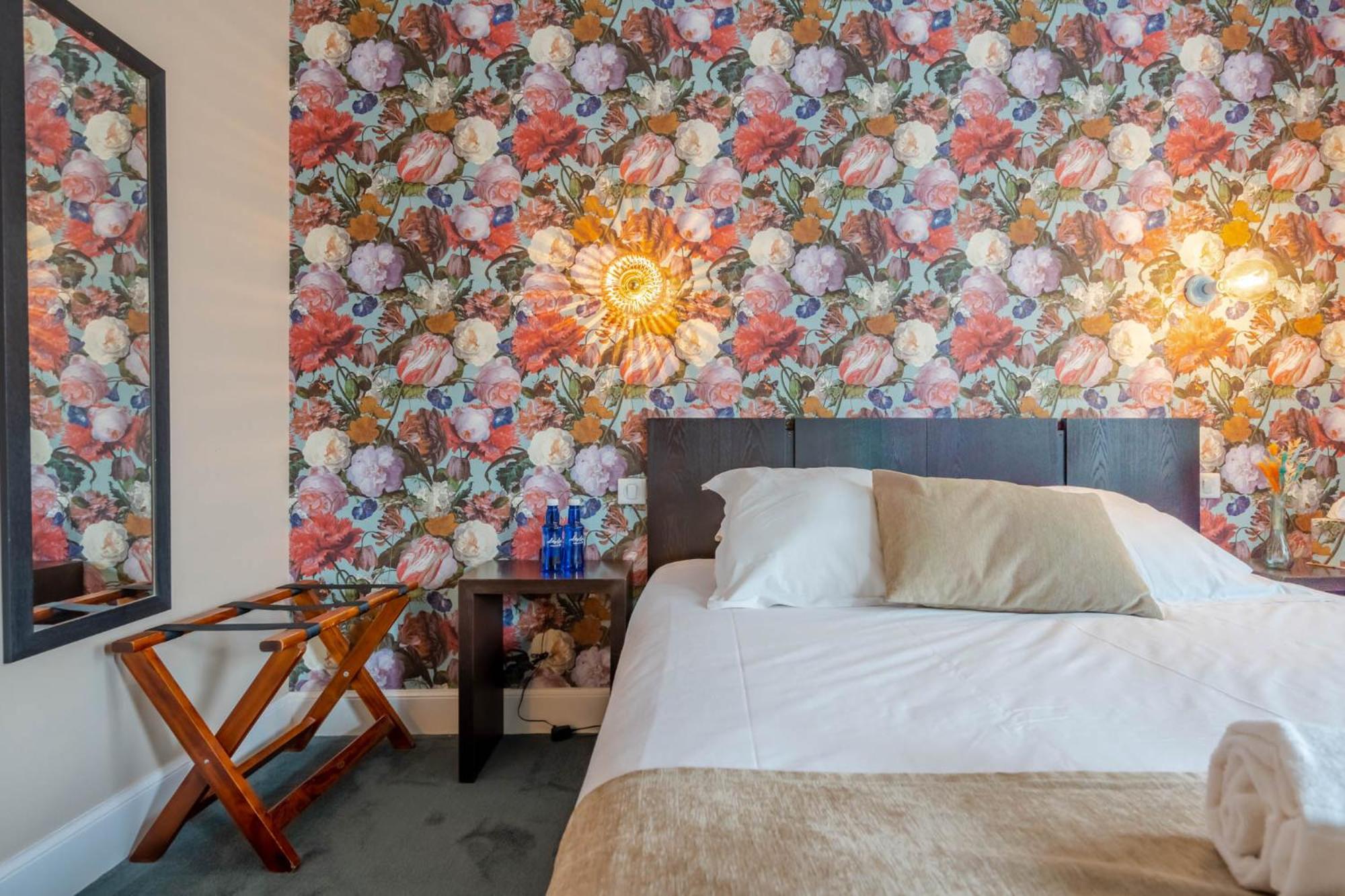 Standard Double Room - Photo 4
