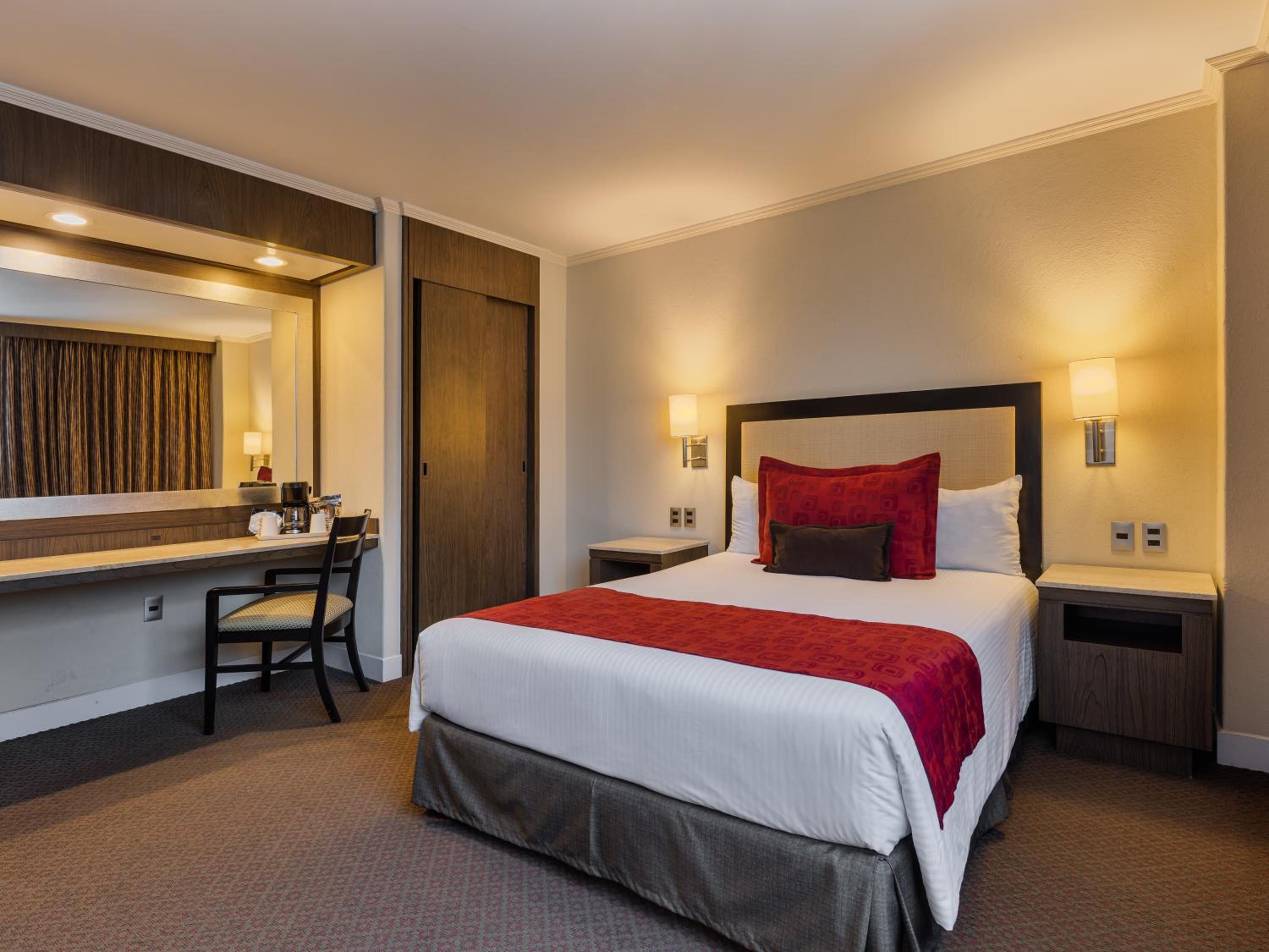 Deluxe Queen Room photo 1
