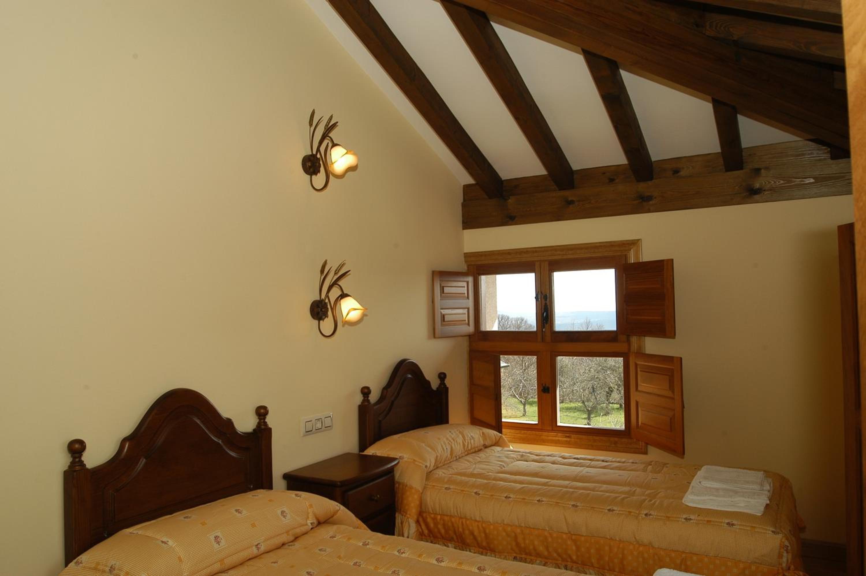 Two-Bedroom House photo 2