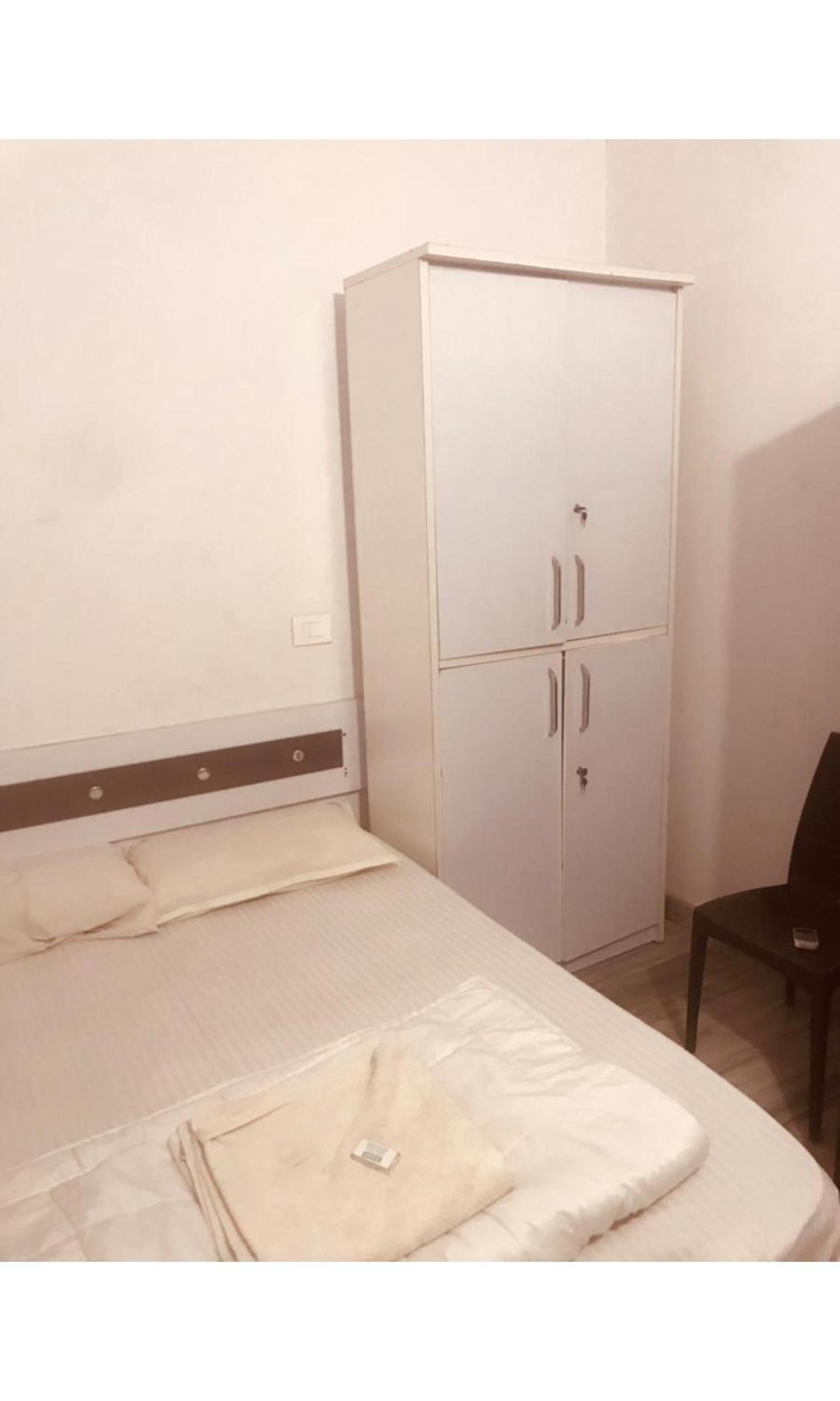 Studio Apartment photo 1