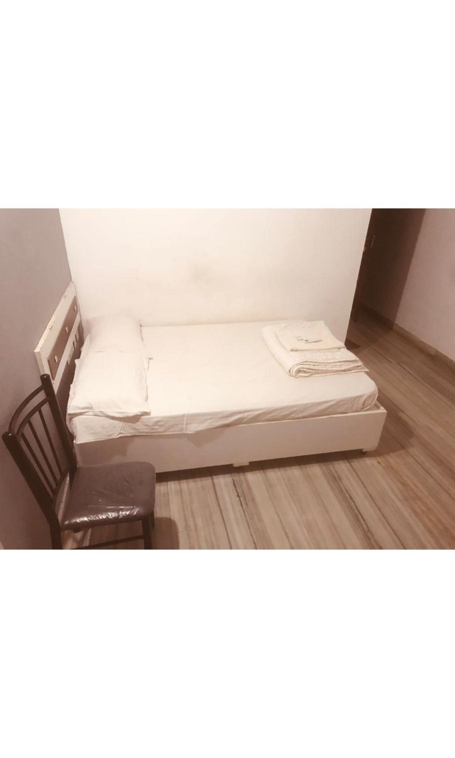 Studio Apartment photo 2