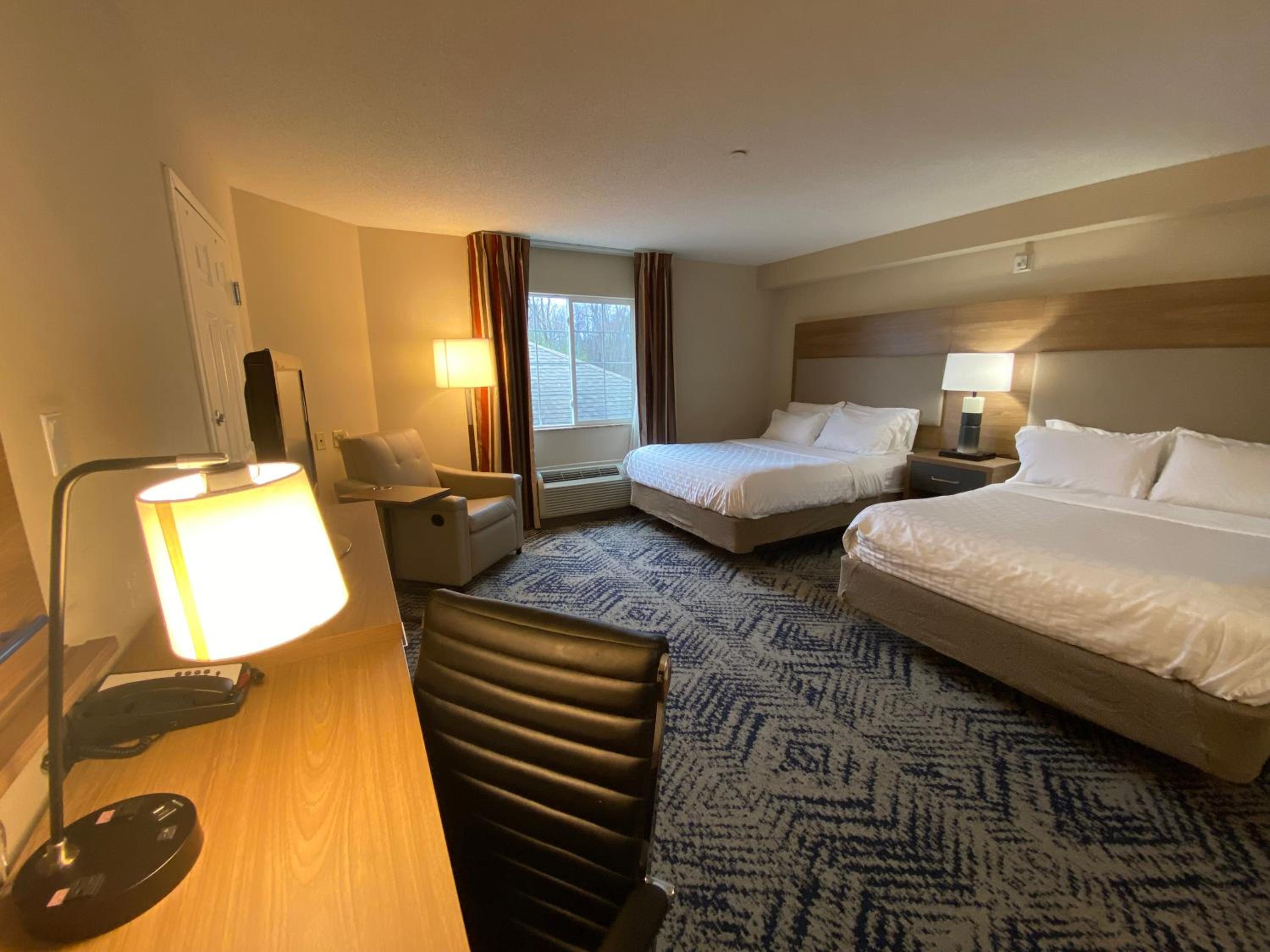 Studio Suite with Two Queen Beds photo 1