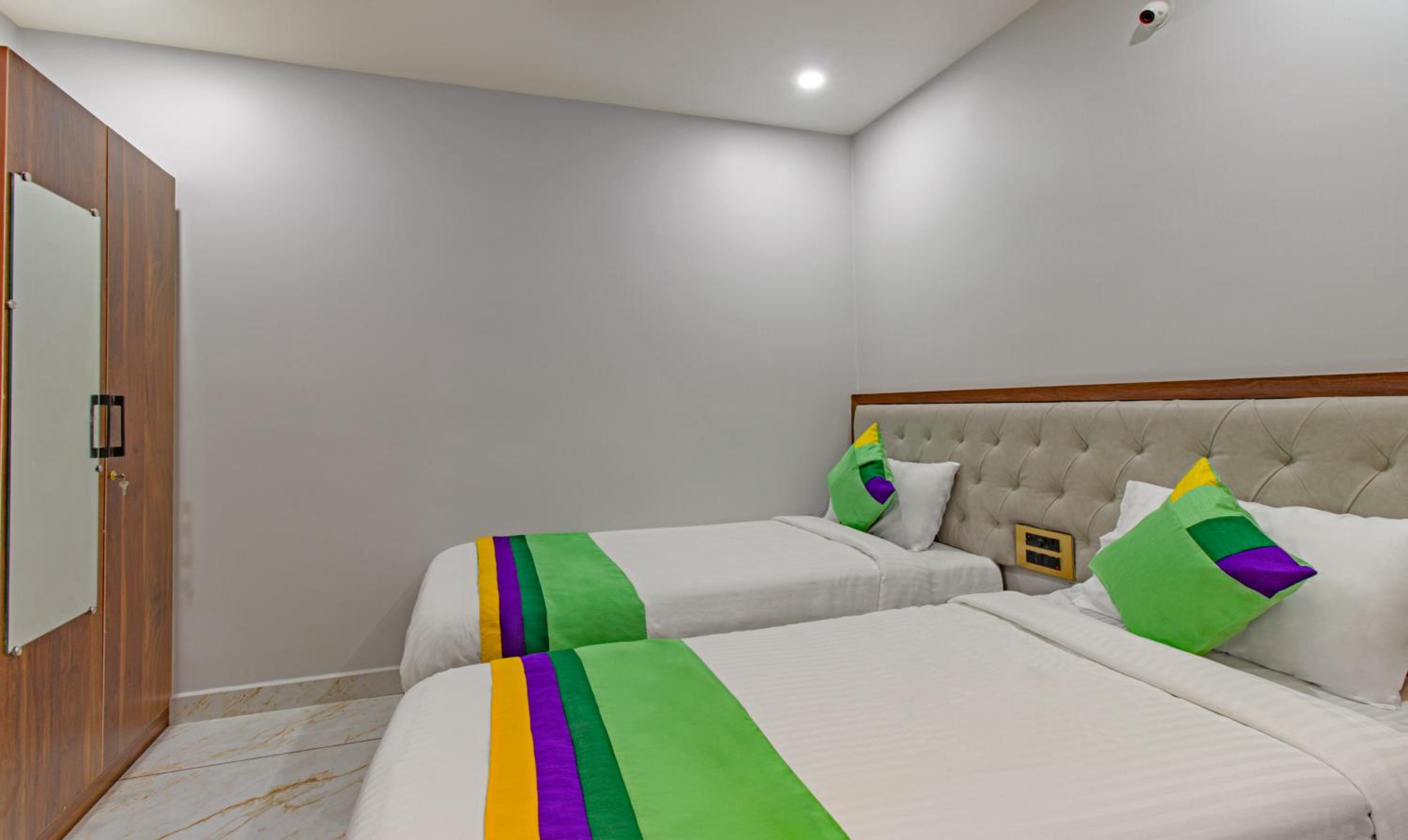 Standard Double Room photo 3