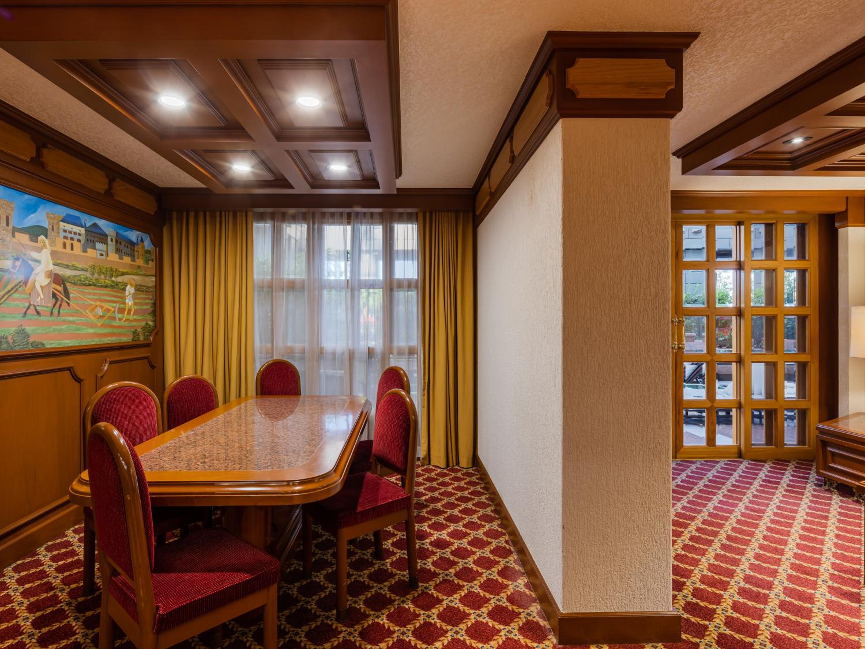 Presidential Suite - Non-Smoking photo 3