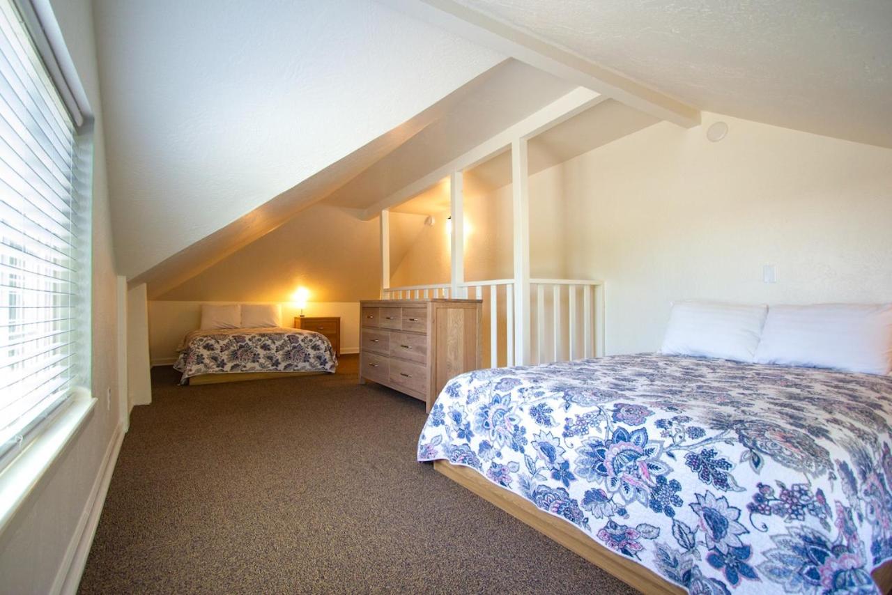 One-Bedroom Suite photo 2