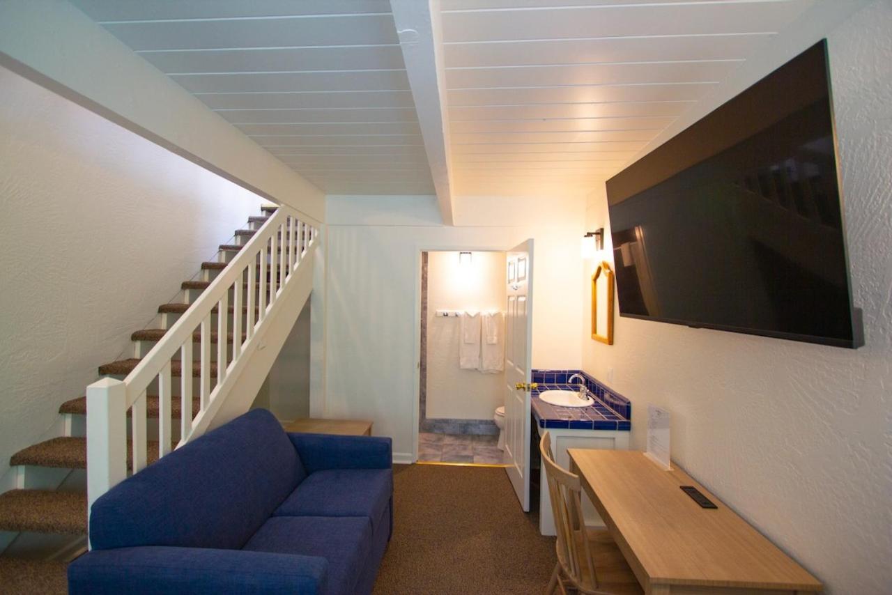 One-Bedroom Suite photo 3