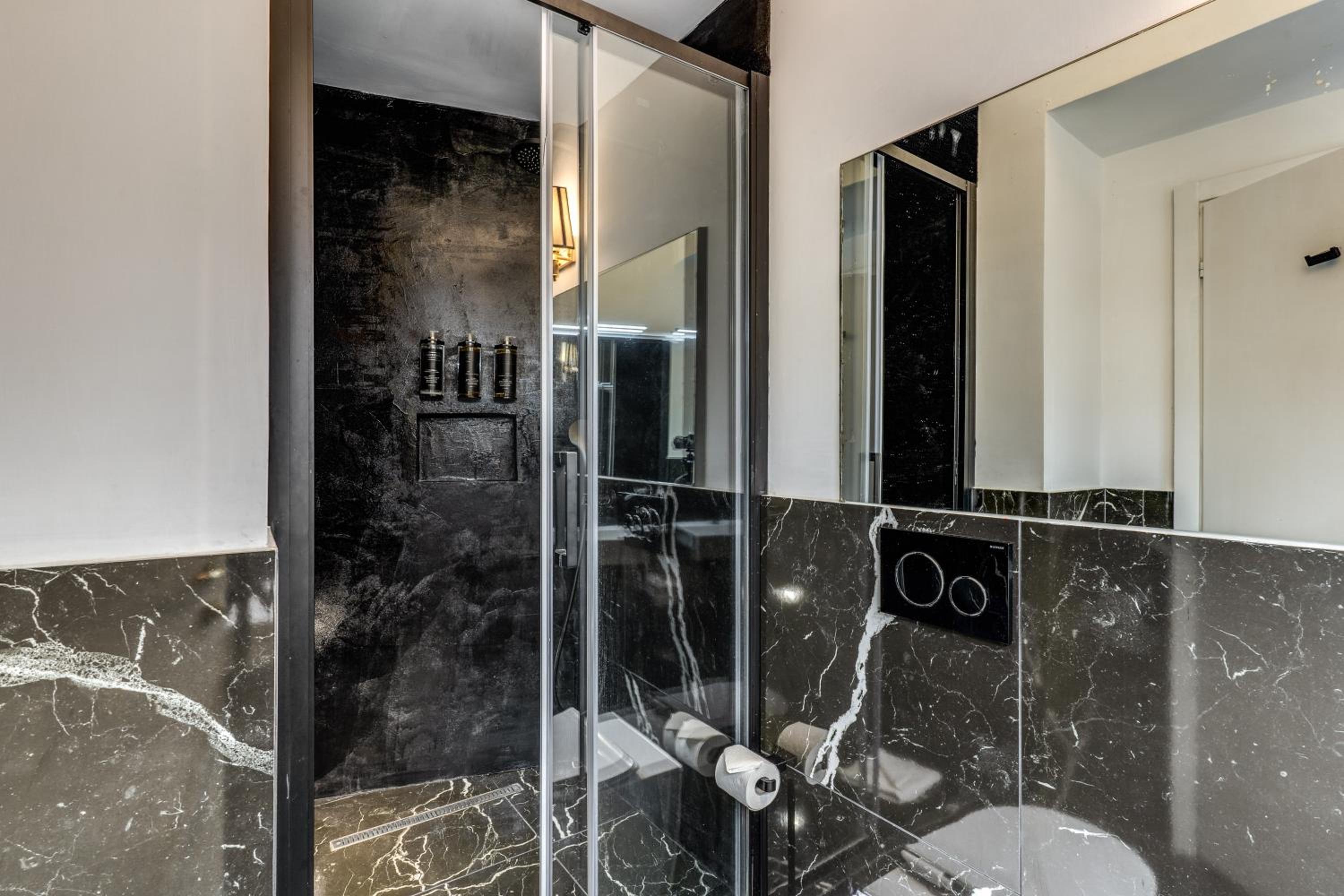 Suite photo 2