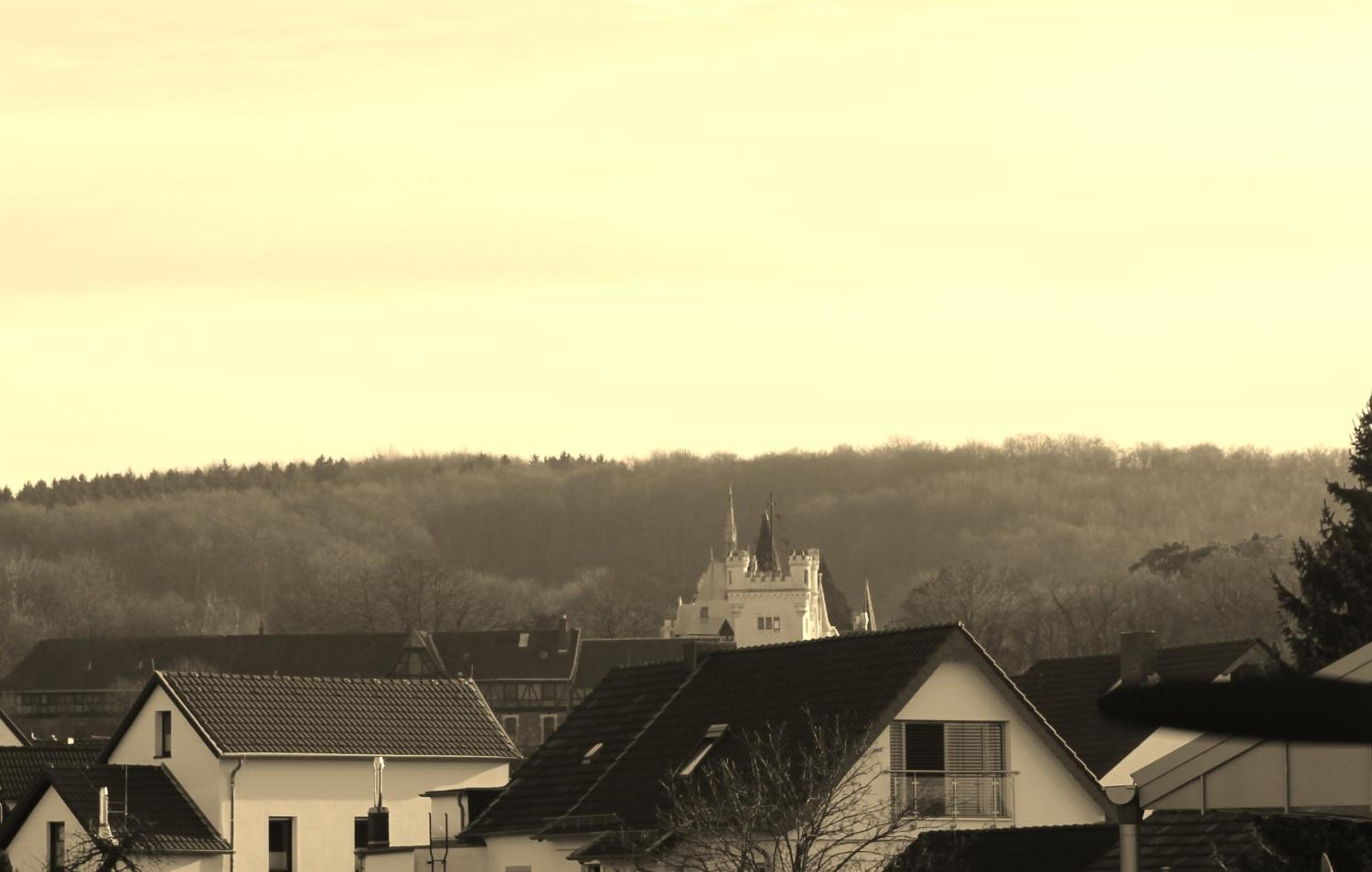 Wohnung mit Wohnzimmer, Schlafzimmer und Küche  photo 3