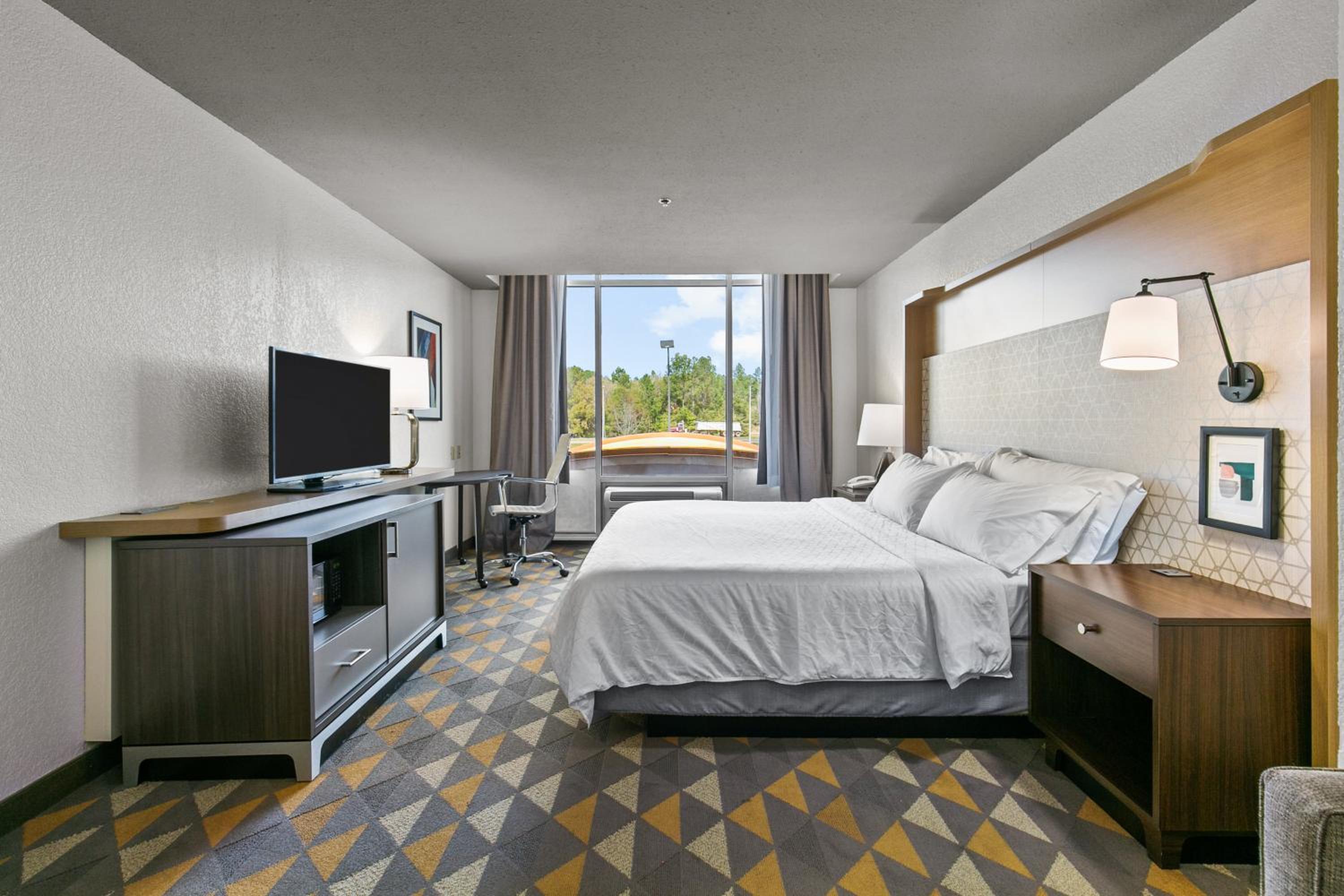 King Suite - Photo 6
