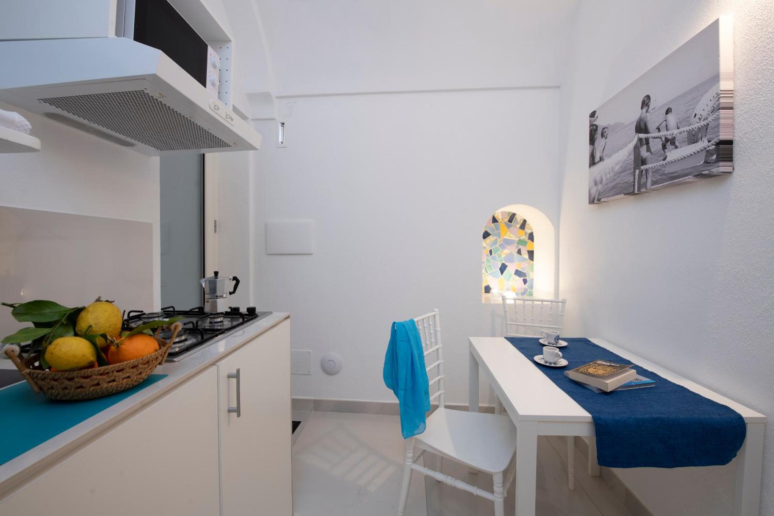 One-Bedroom House photo 2