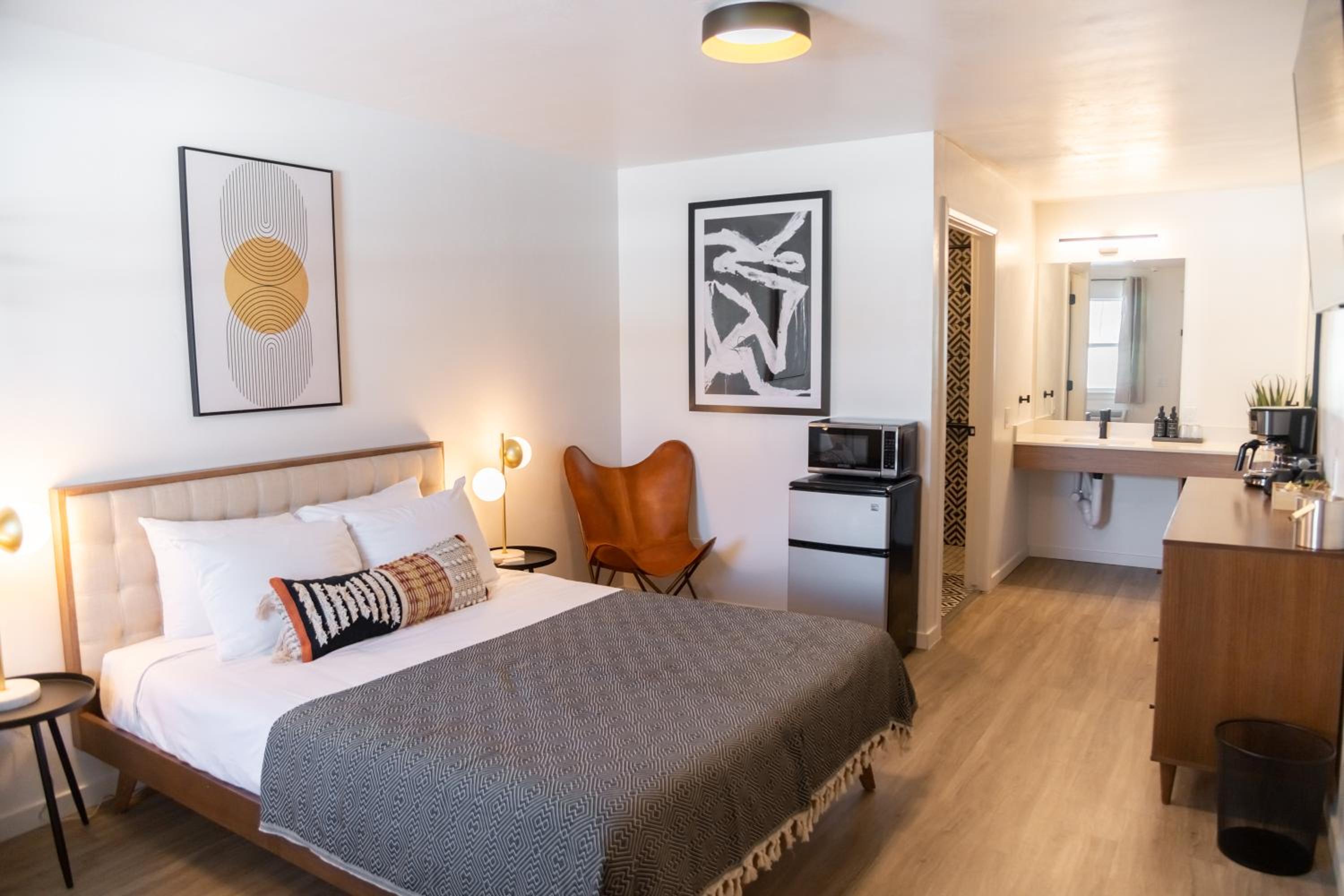 Queen Room