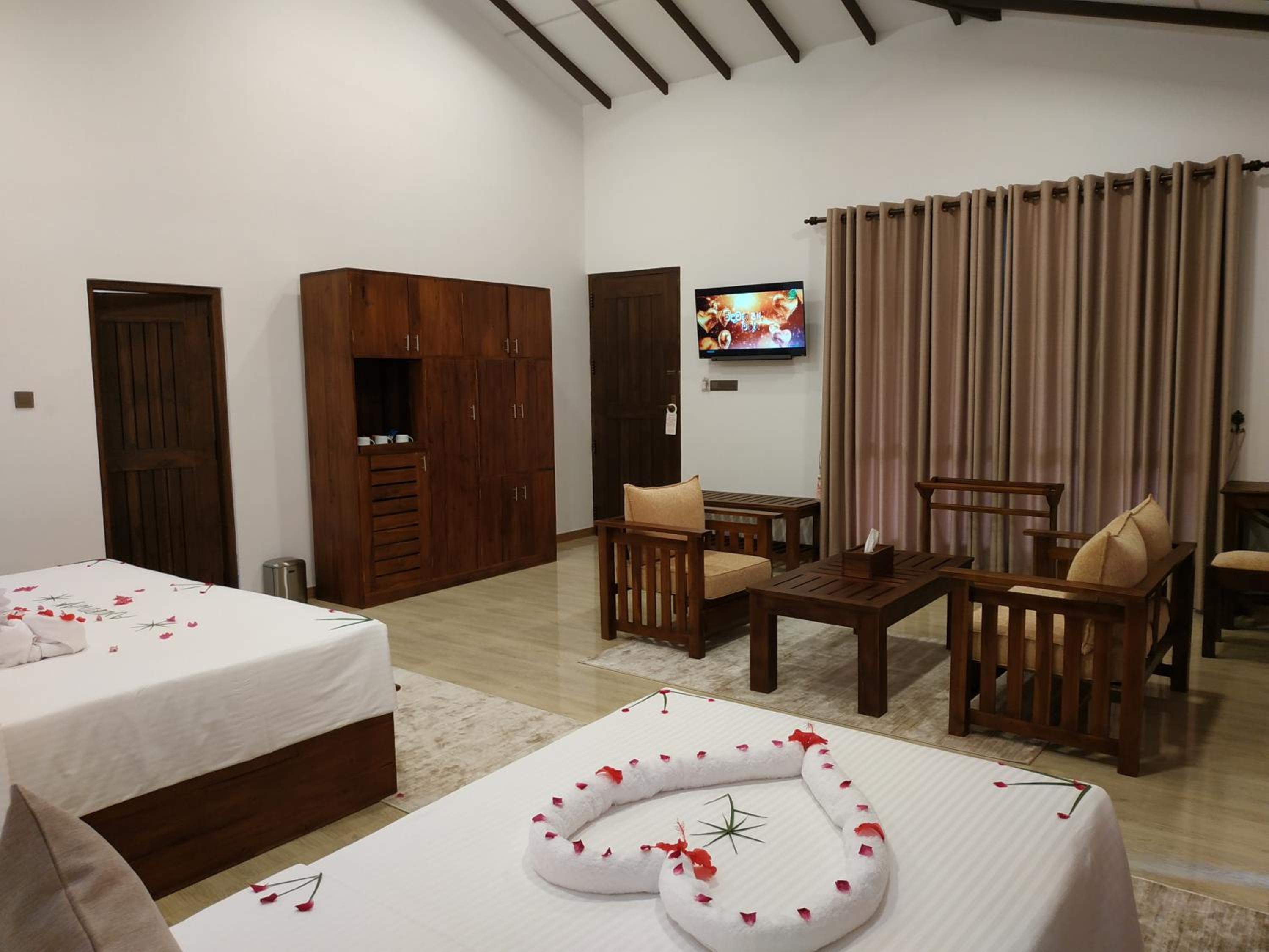 Deluxe Triple Room