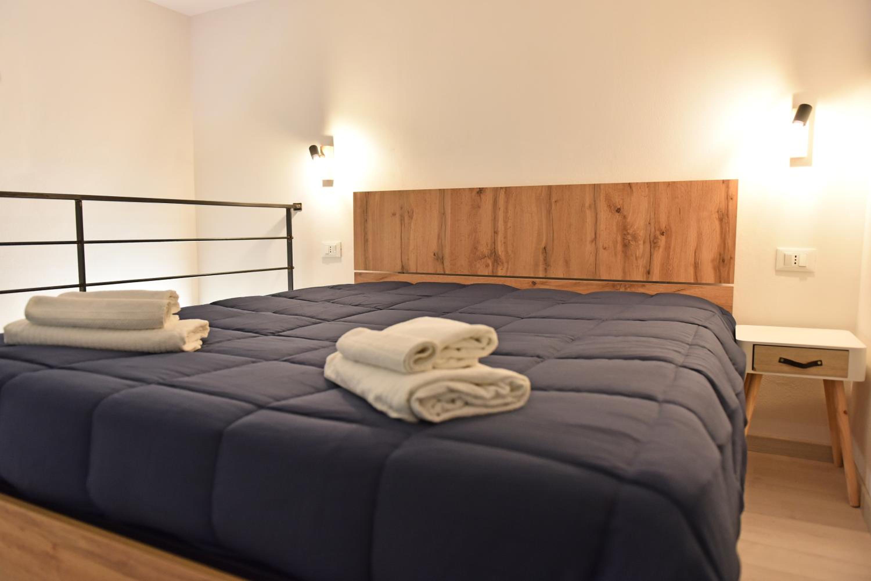One-Bedroom House photo 1