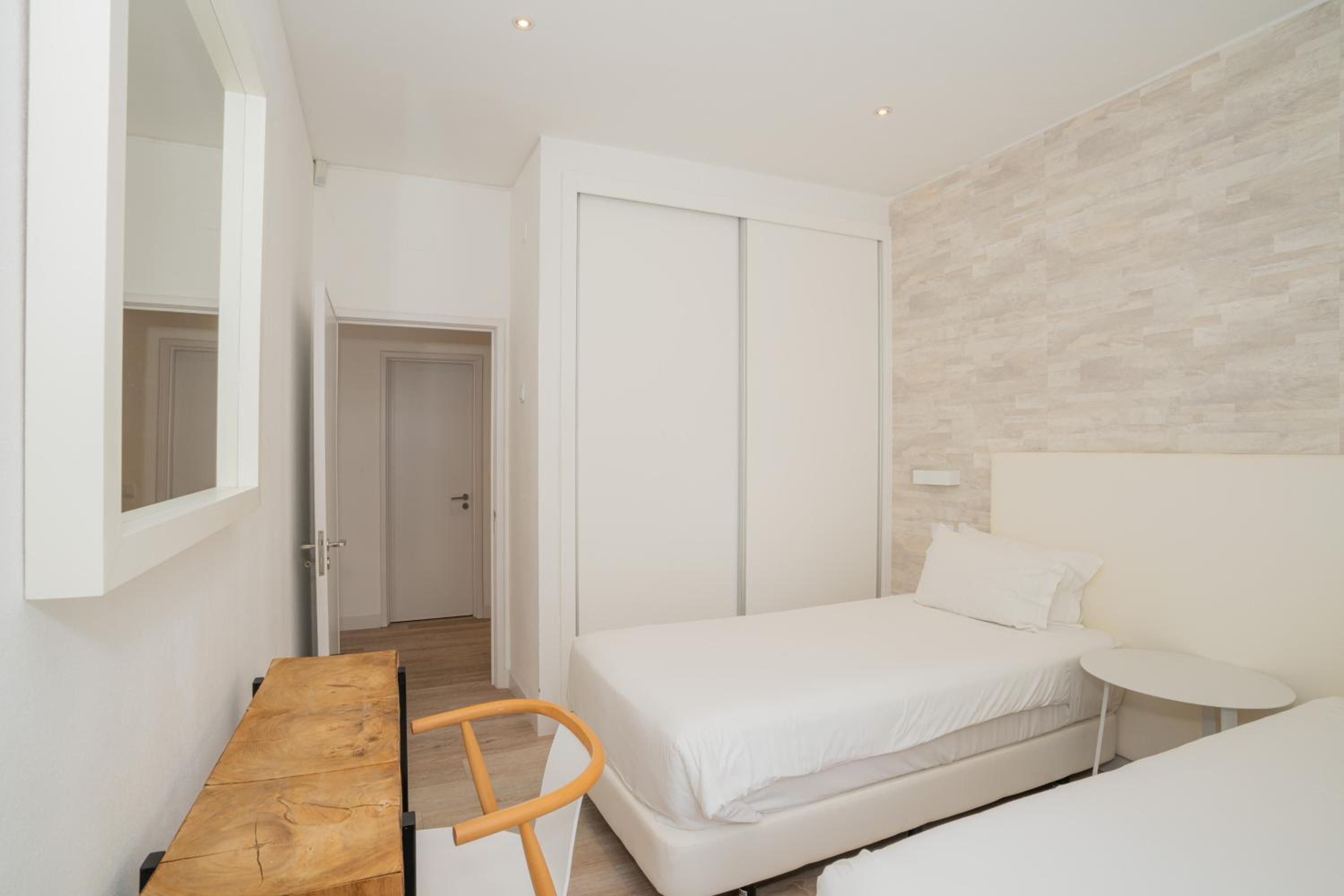Deluxe Double or Twin Room with Sea View photo 1