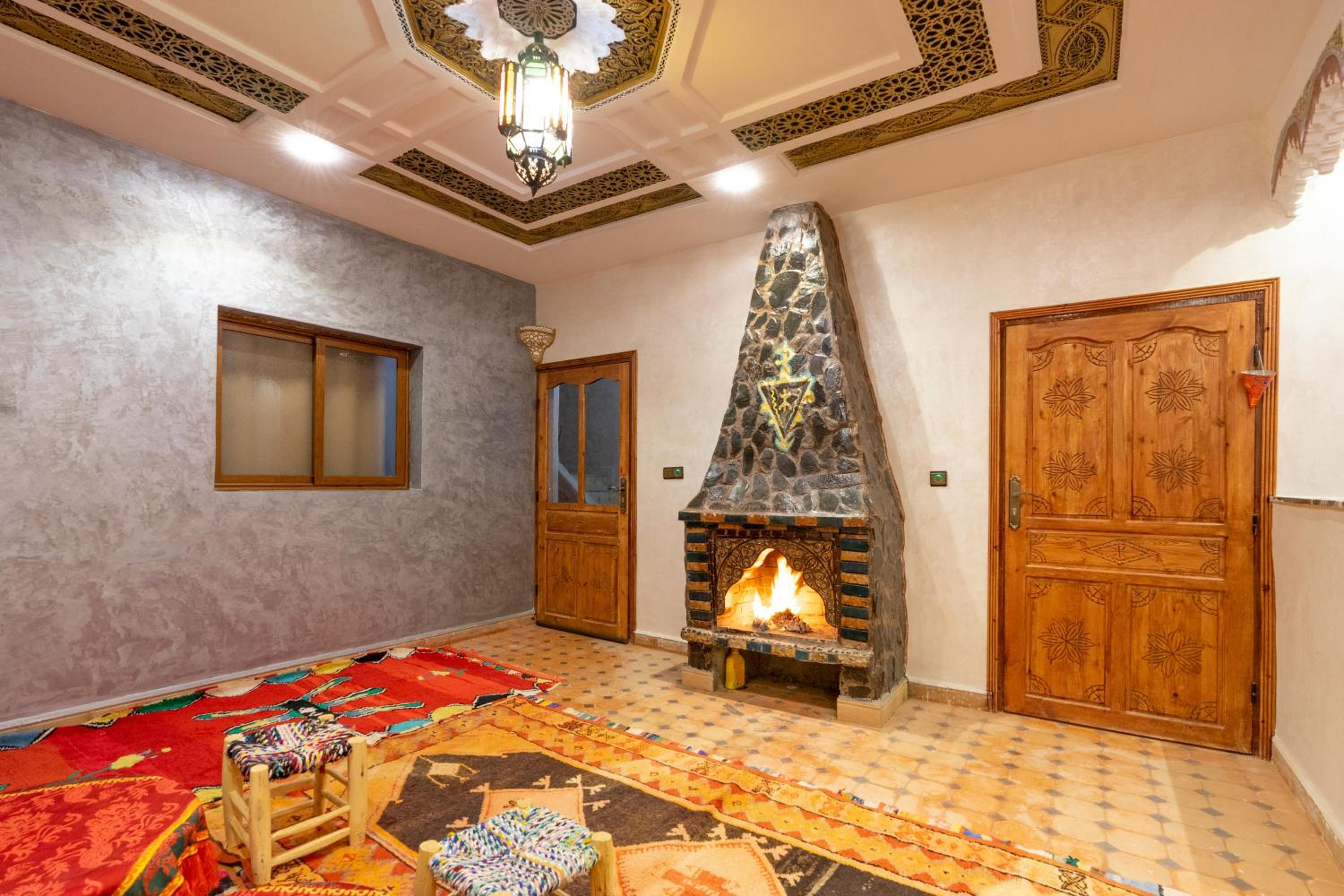 Double or Twin Room with Bathroom photo 2
