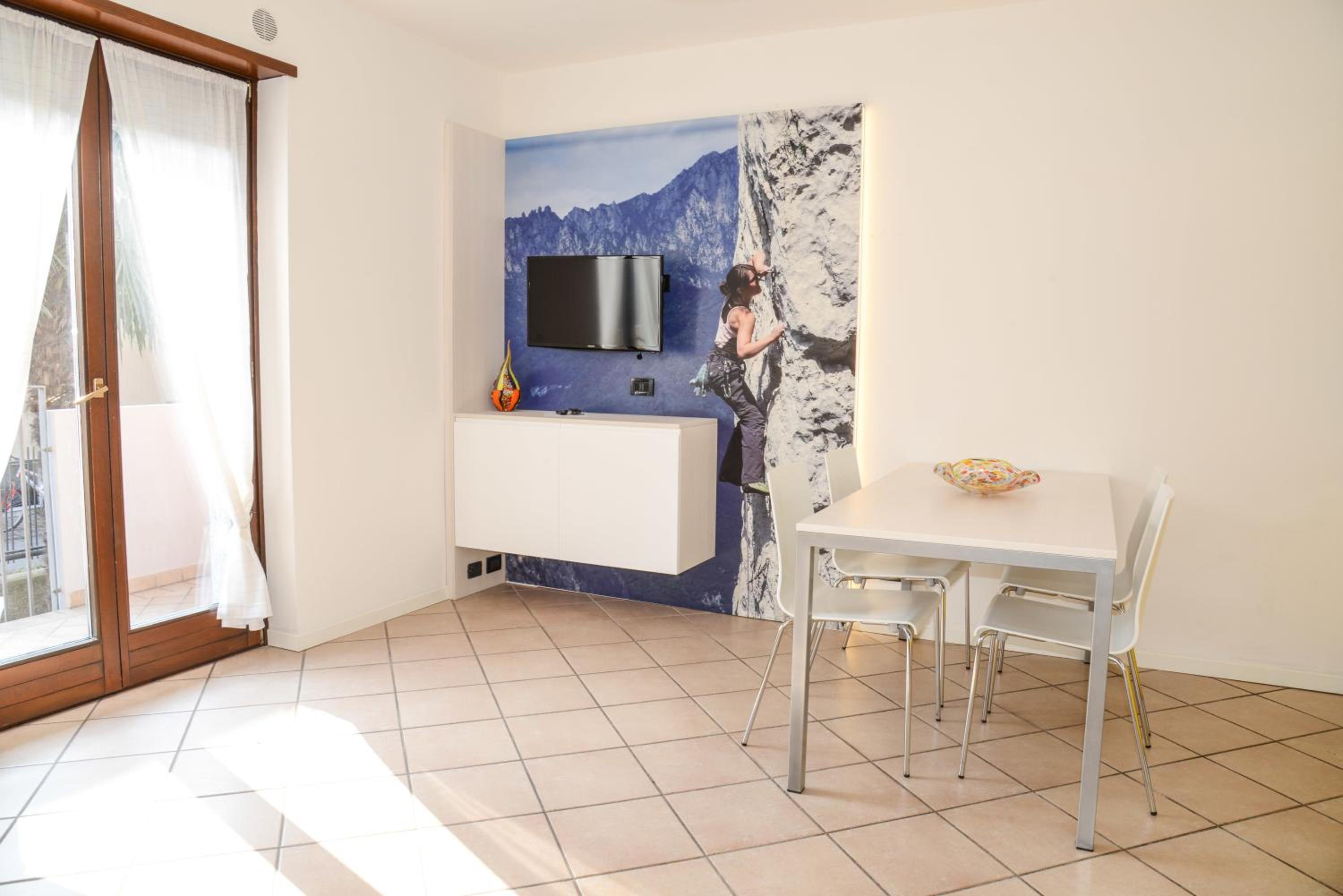 One-Bedroom Apartment (2 Adults) photo 3