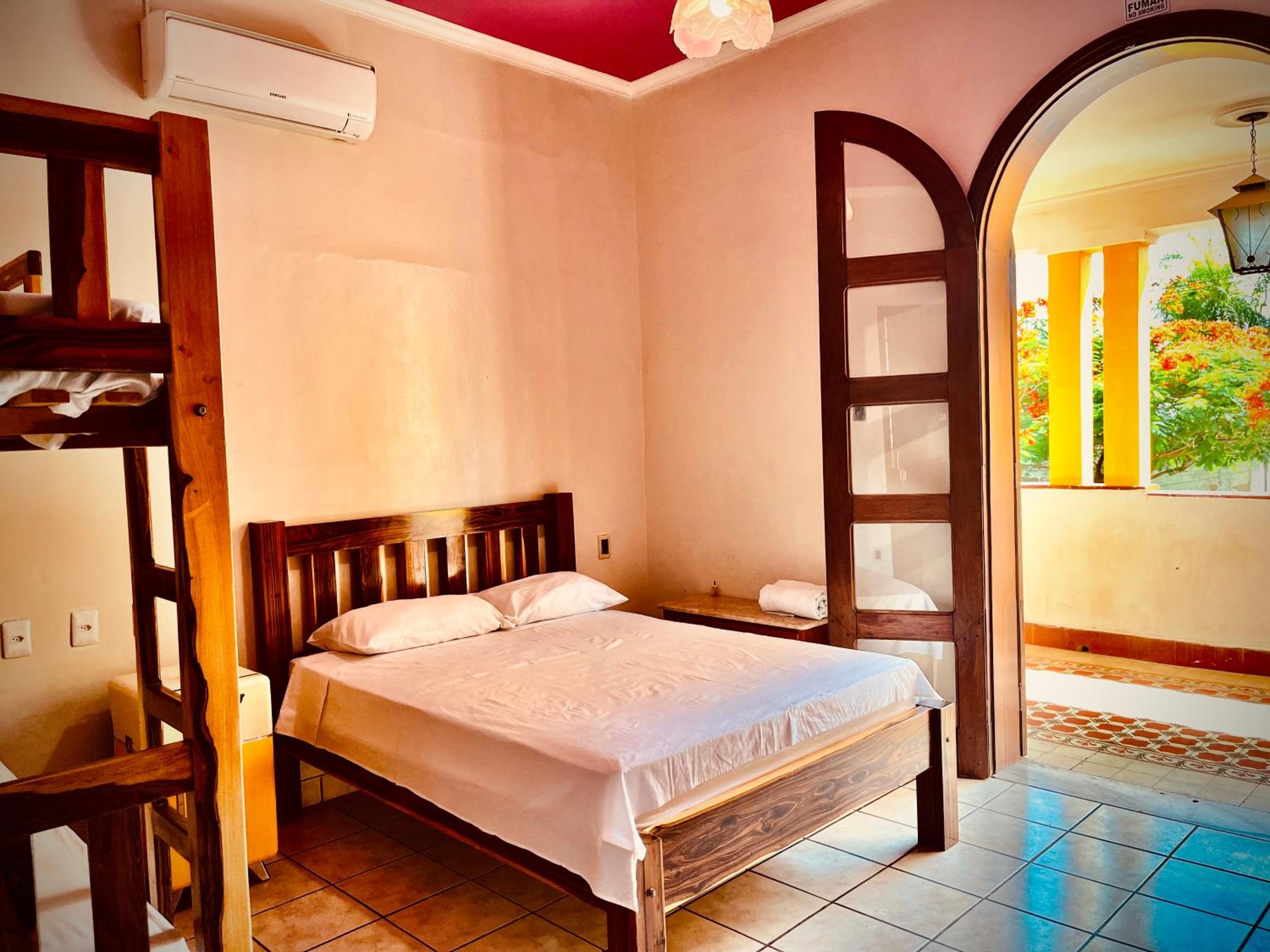 Suite with Balcony photo 2