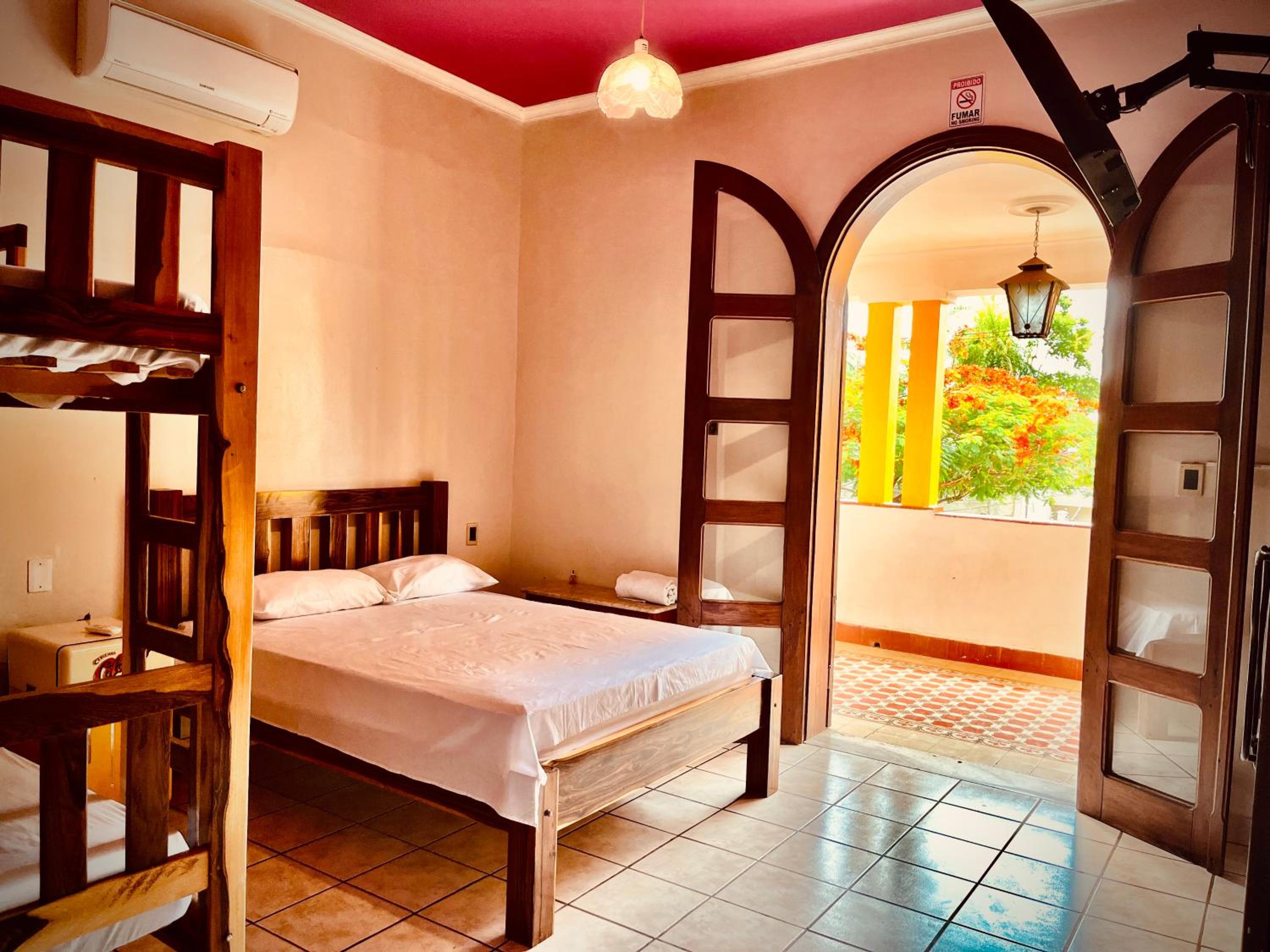 Suite with Balcony photo 3
