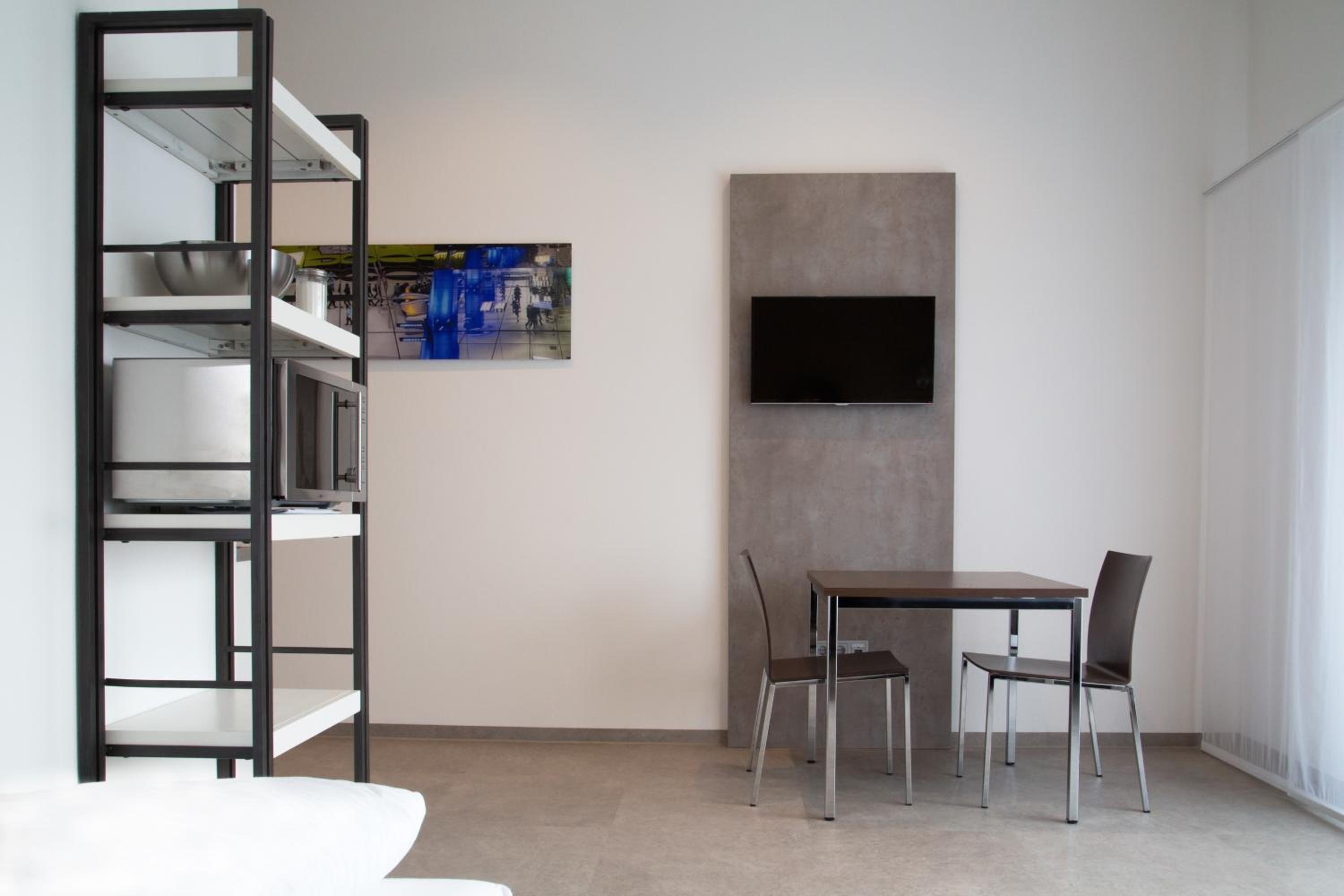Apartment (1-2 Adults) photo 3