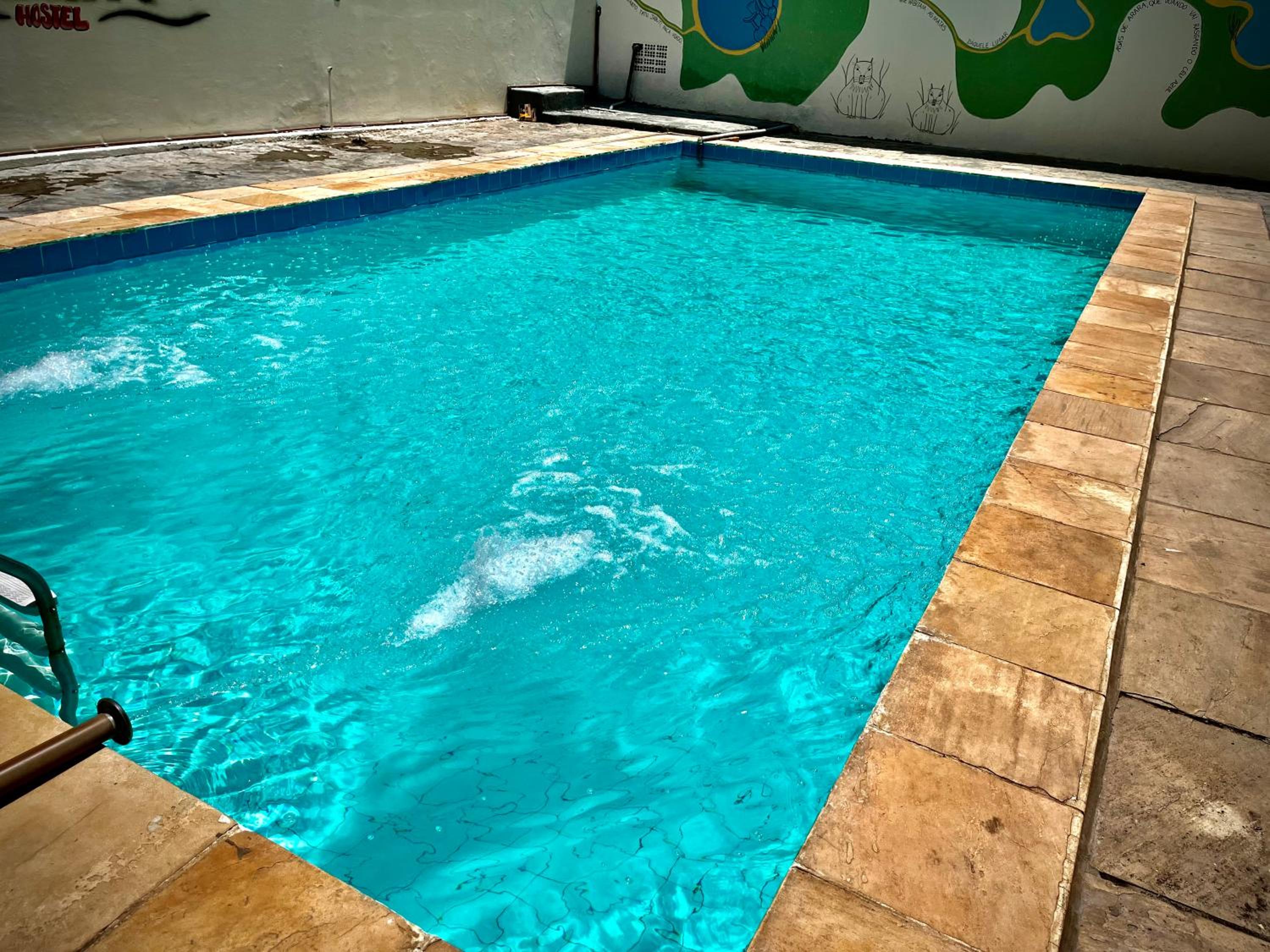 Suite with Pool View - Photo 3