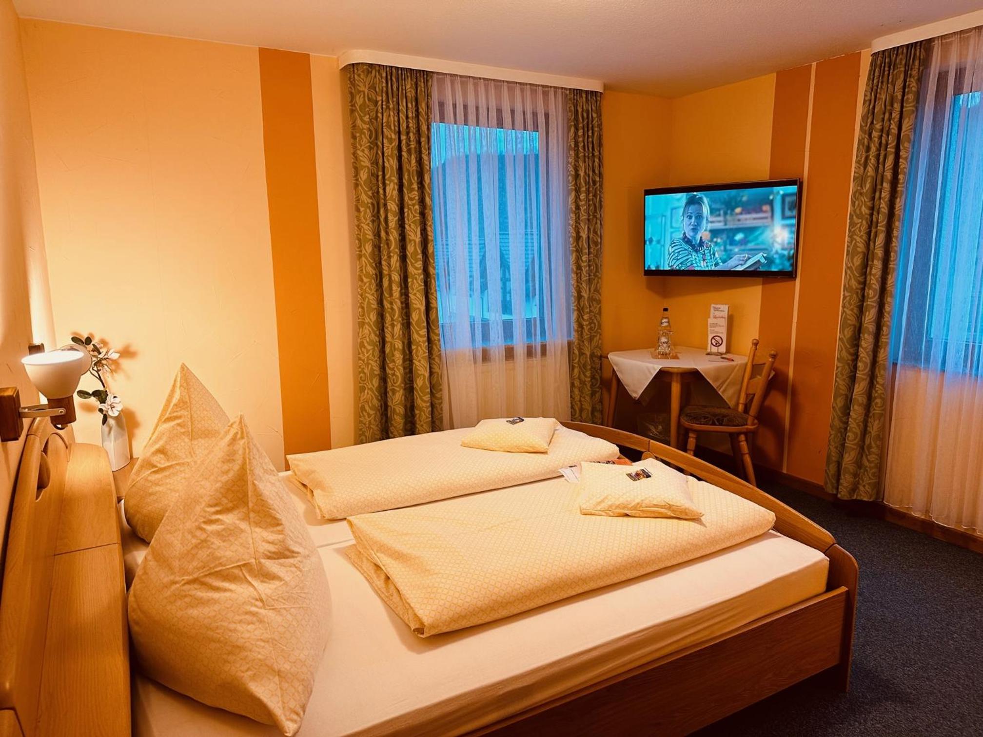 Double Room with view of Rhine river - Photo 1
