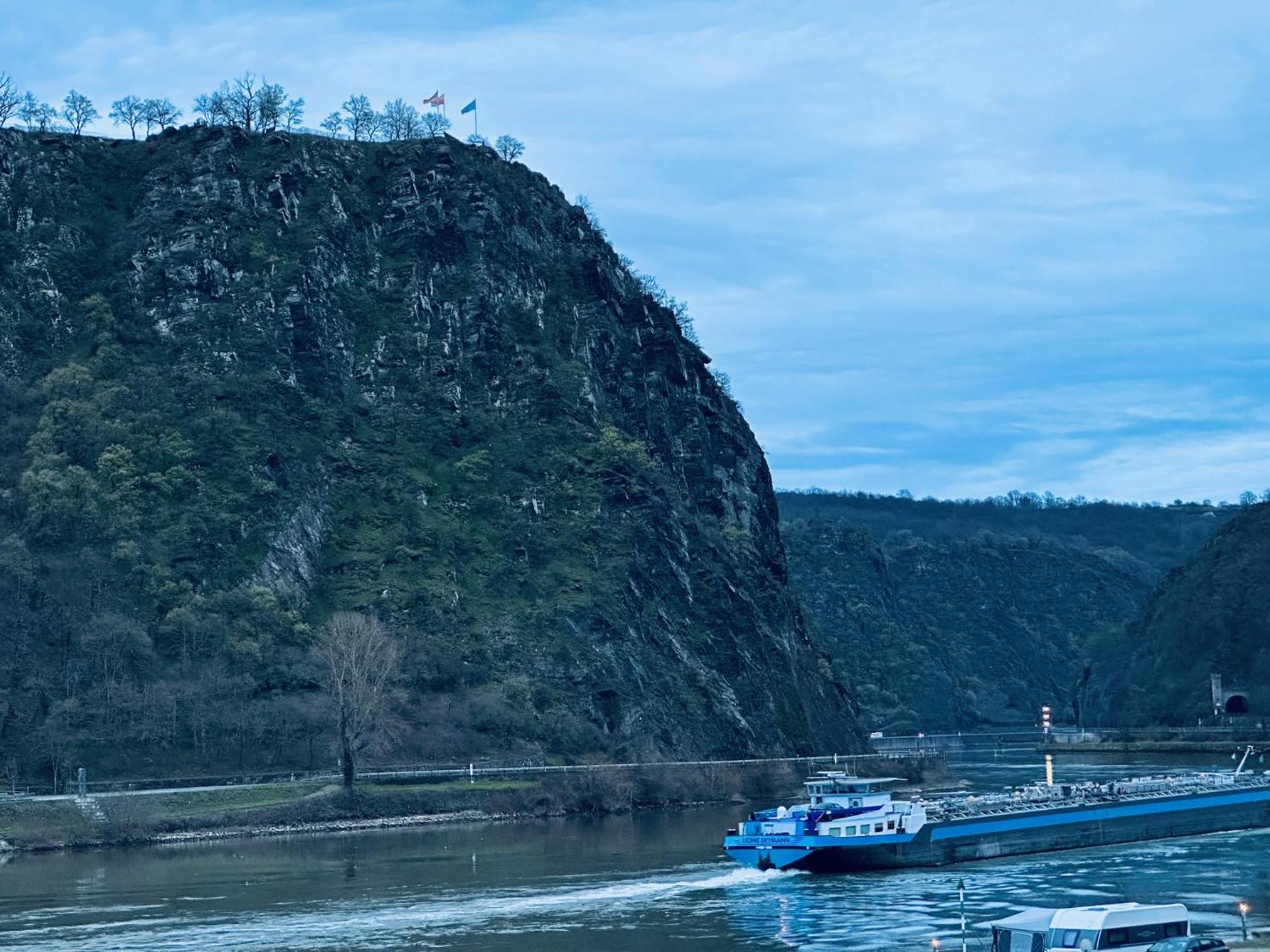 Double Room with view of Rhine river - Photo 9
