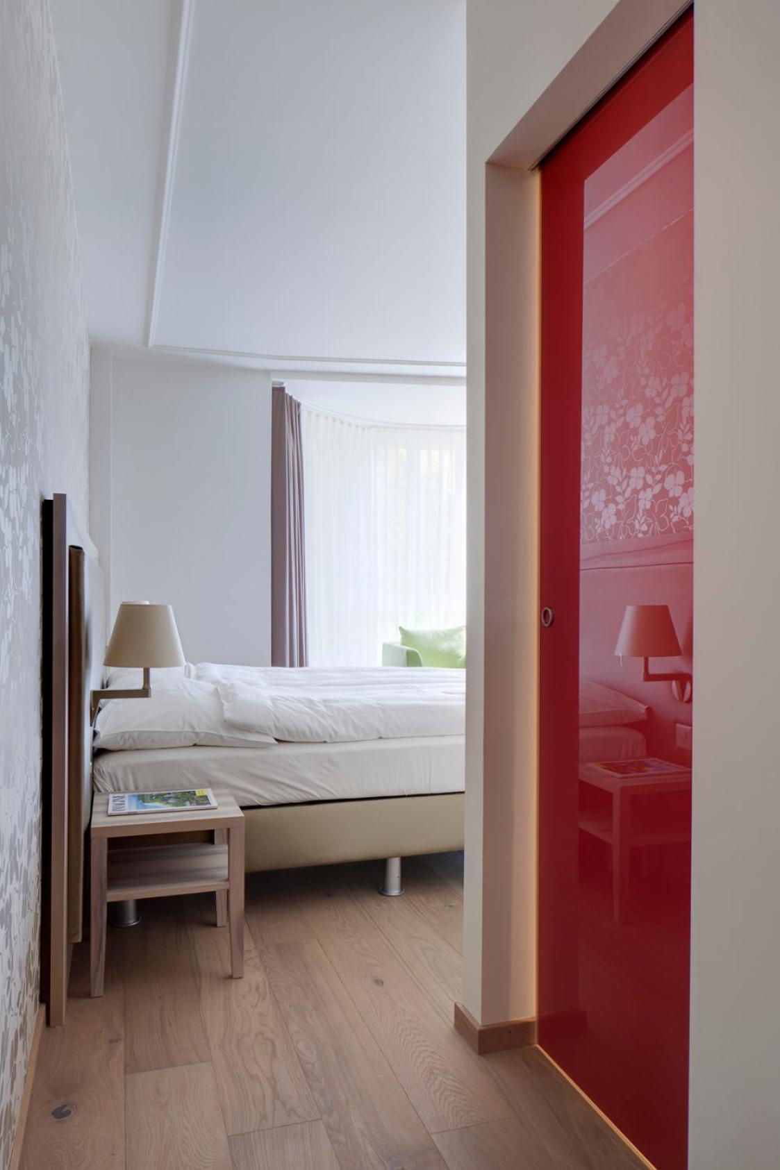 Superior King Room - Photo 9