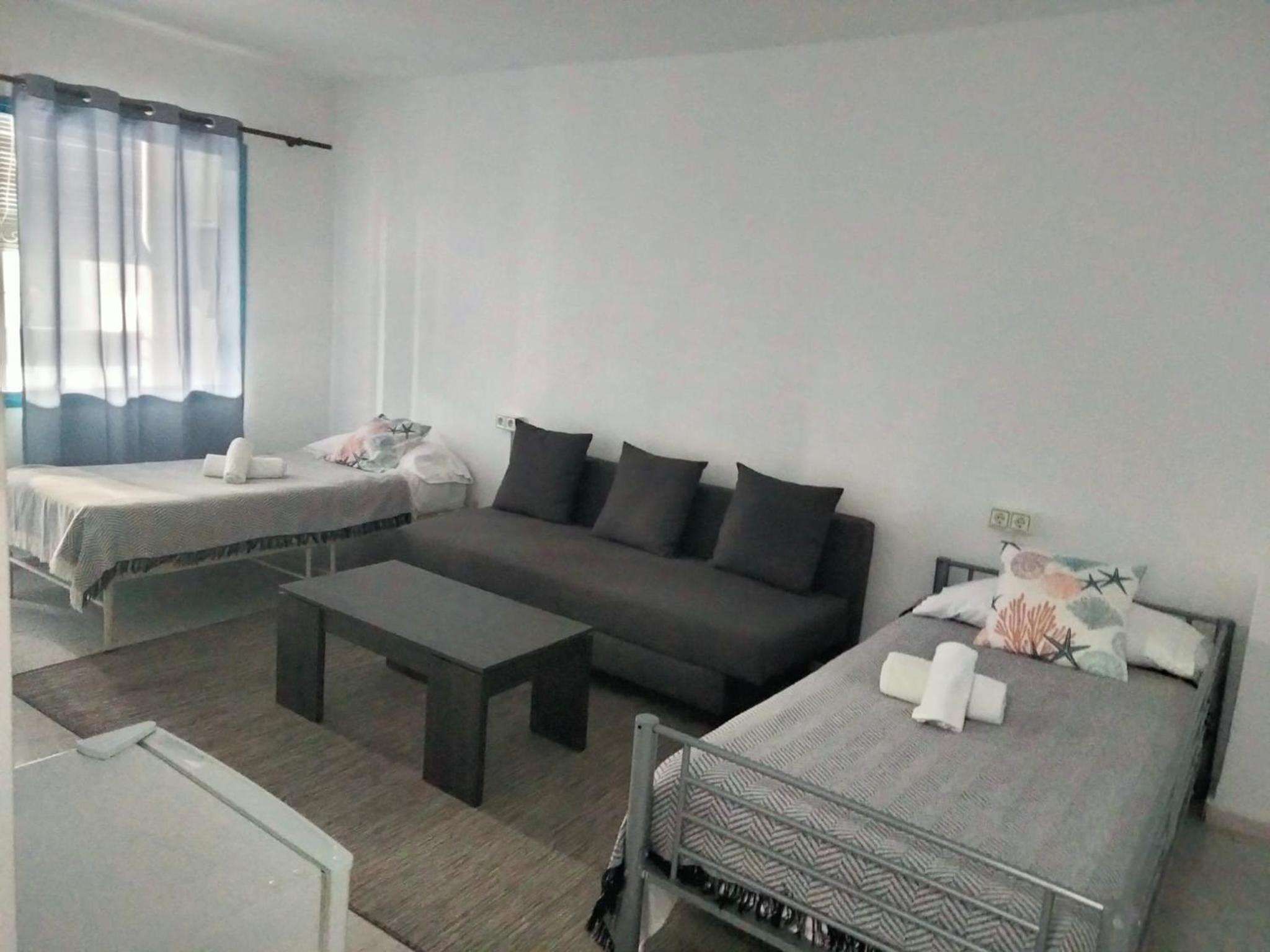Standard Twin Room with Sofa photo 1