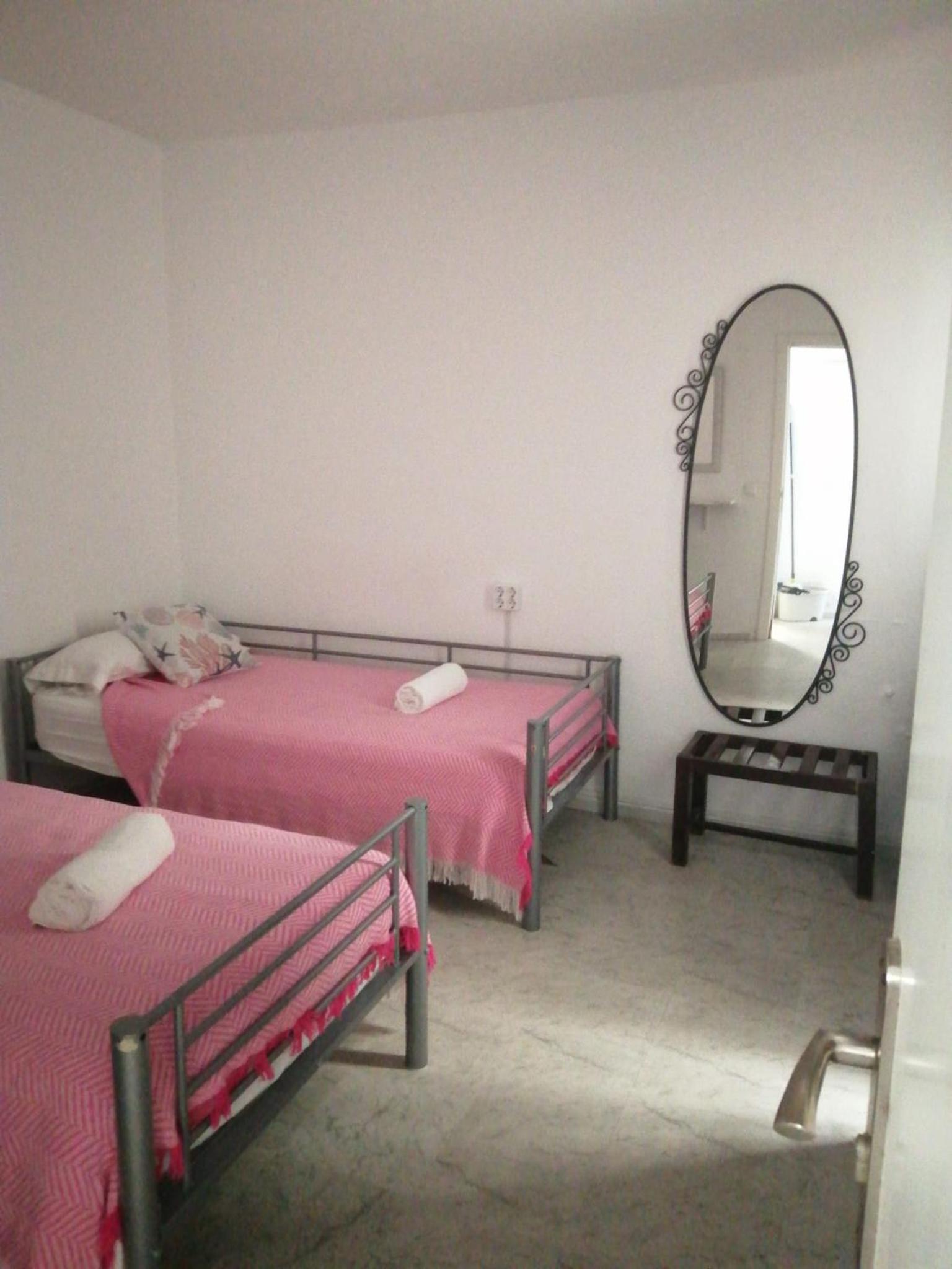 Standard Twin Room photo 2