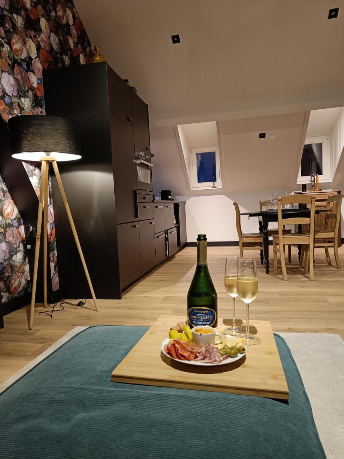 Apartment - Photo 4