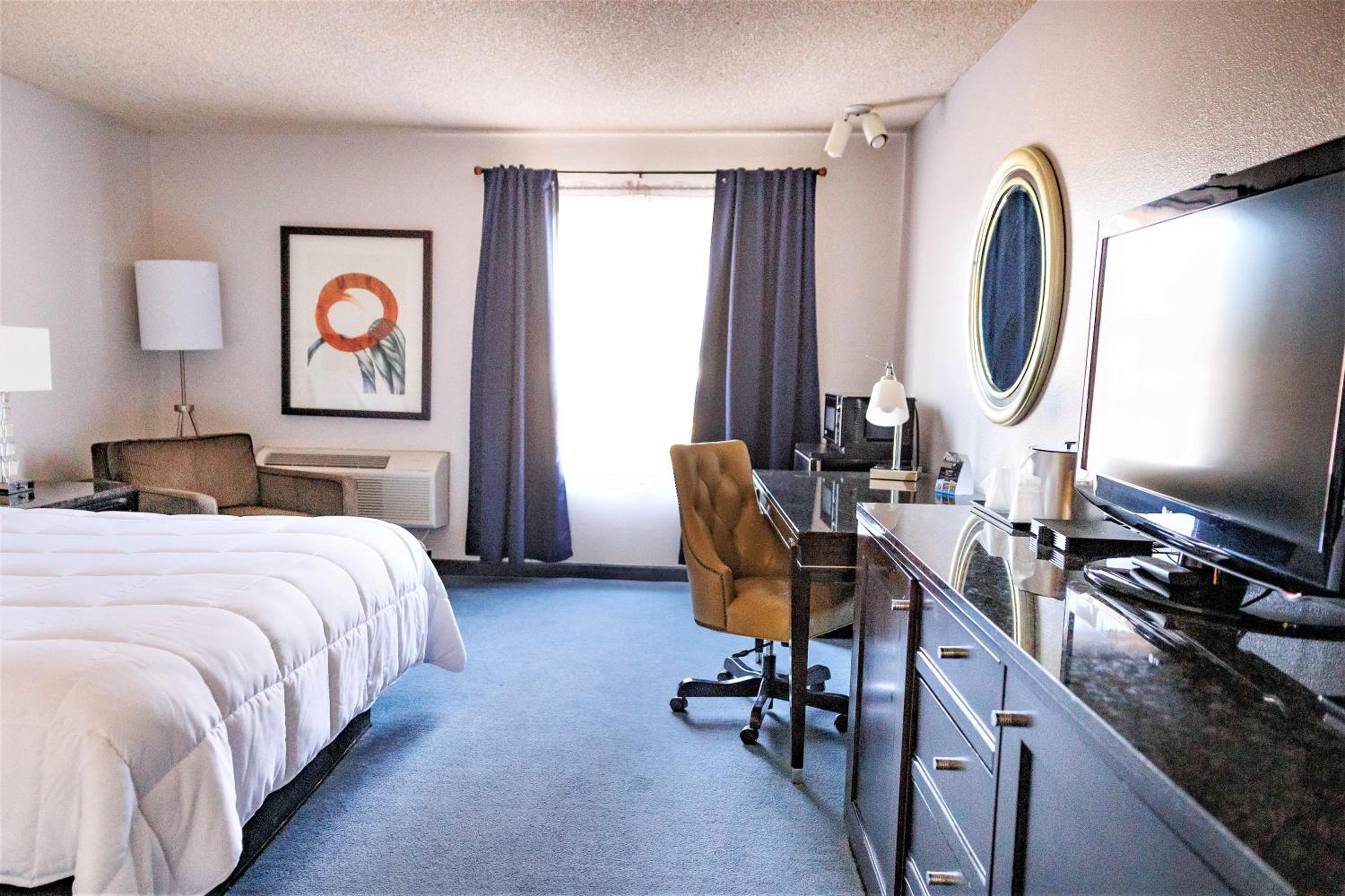 King Room - Disability Access/Non-Smoking photo 1