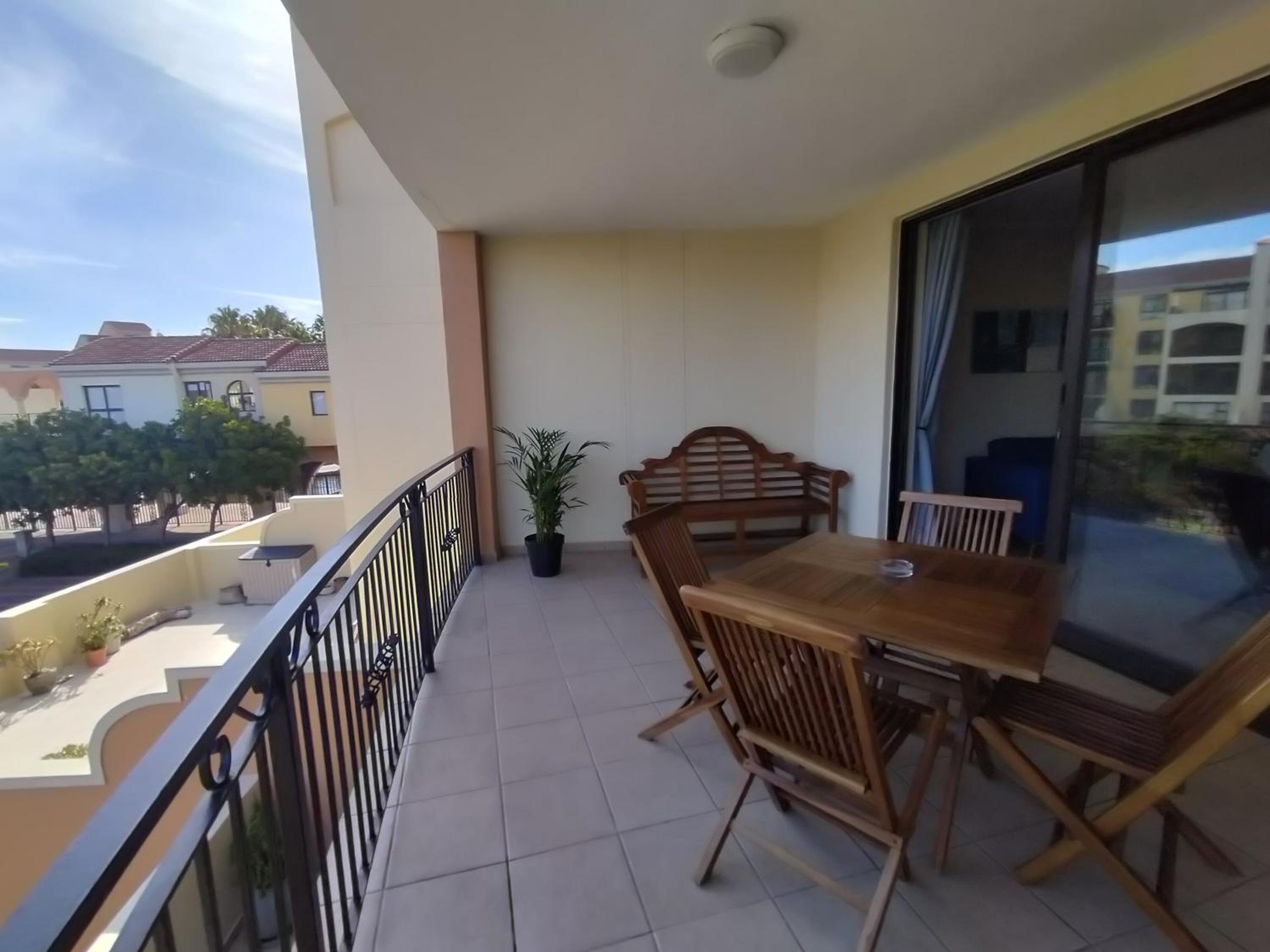 One-Bedroom Apartment - Photo 12